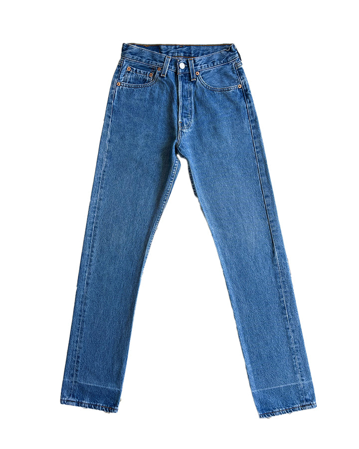 Jean Levi’s 501  W26 L32