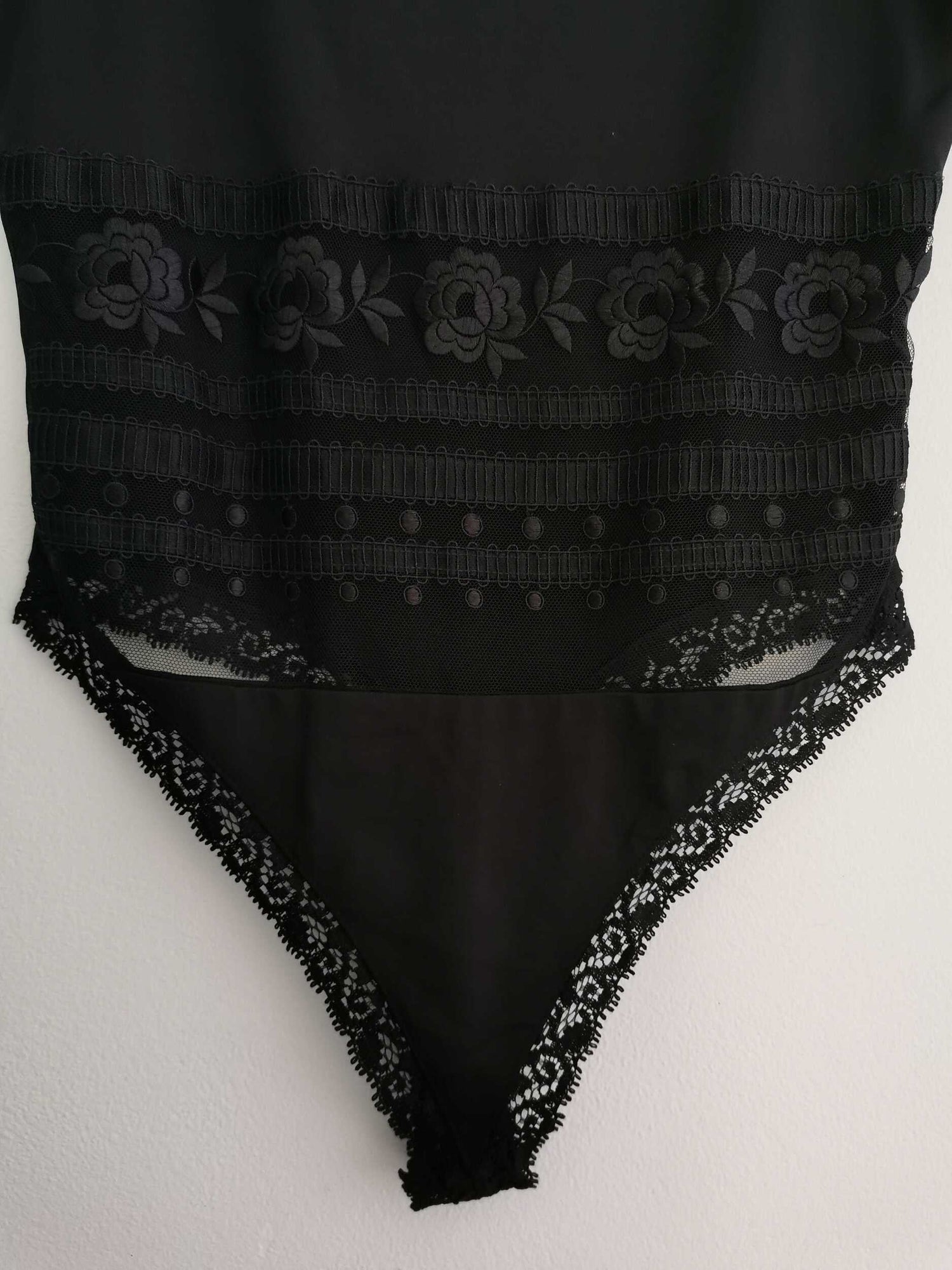 Lace bodysuit