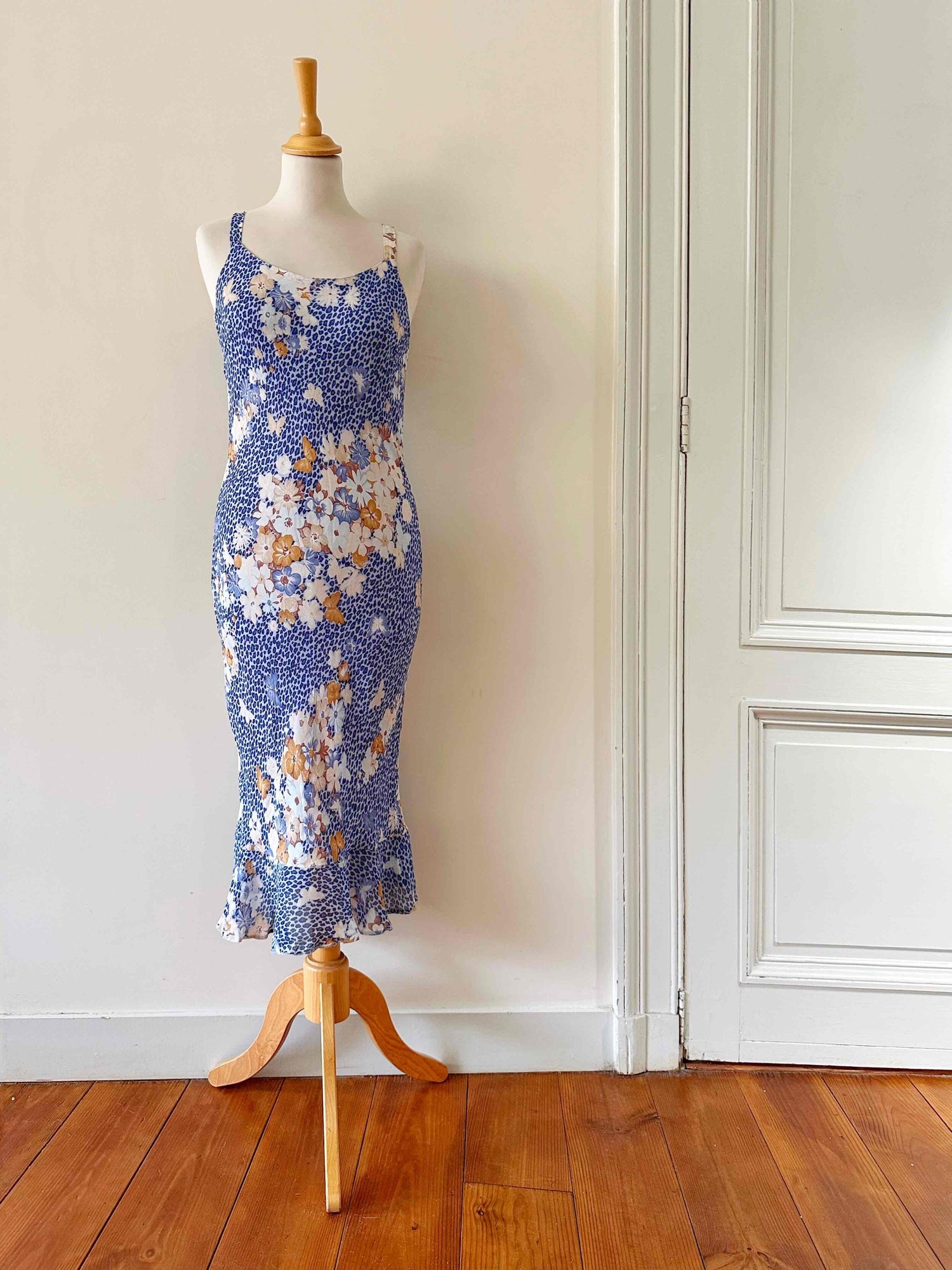 Leopard print dress with flowers