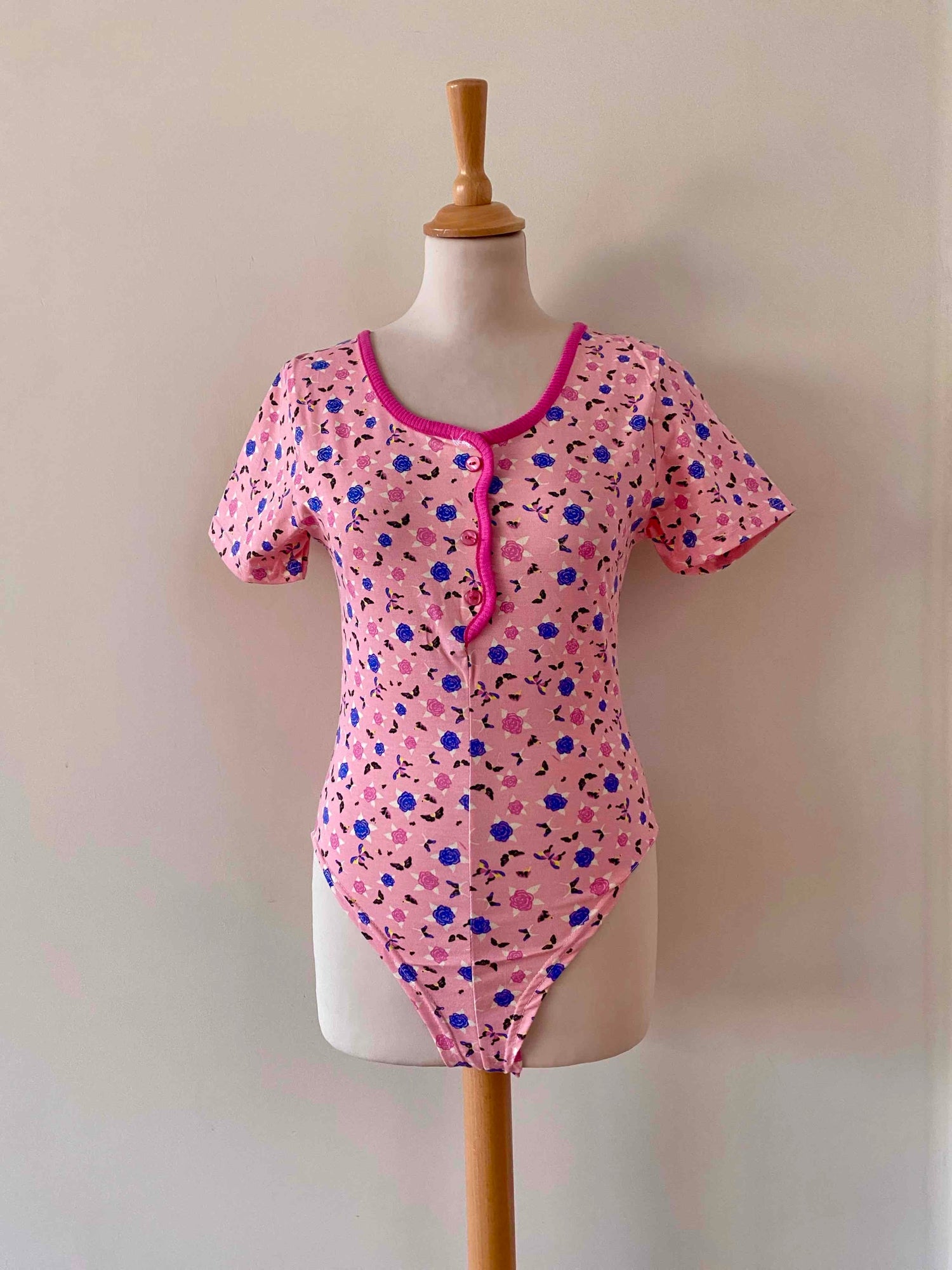 Body with flowers and butterflies