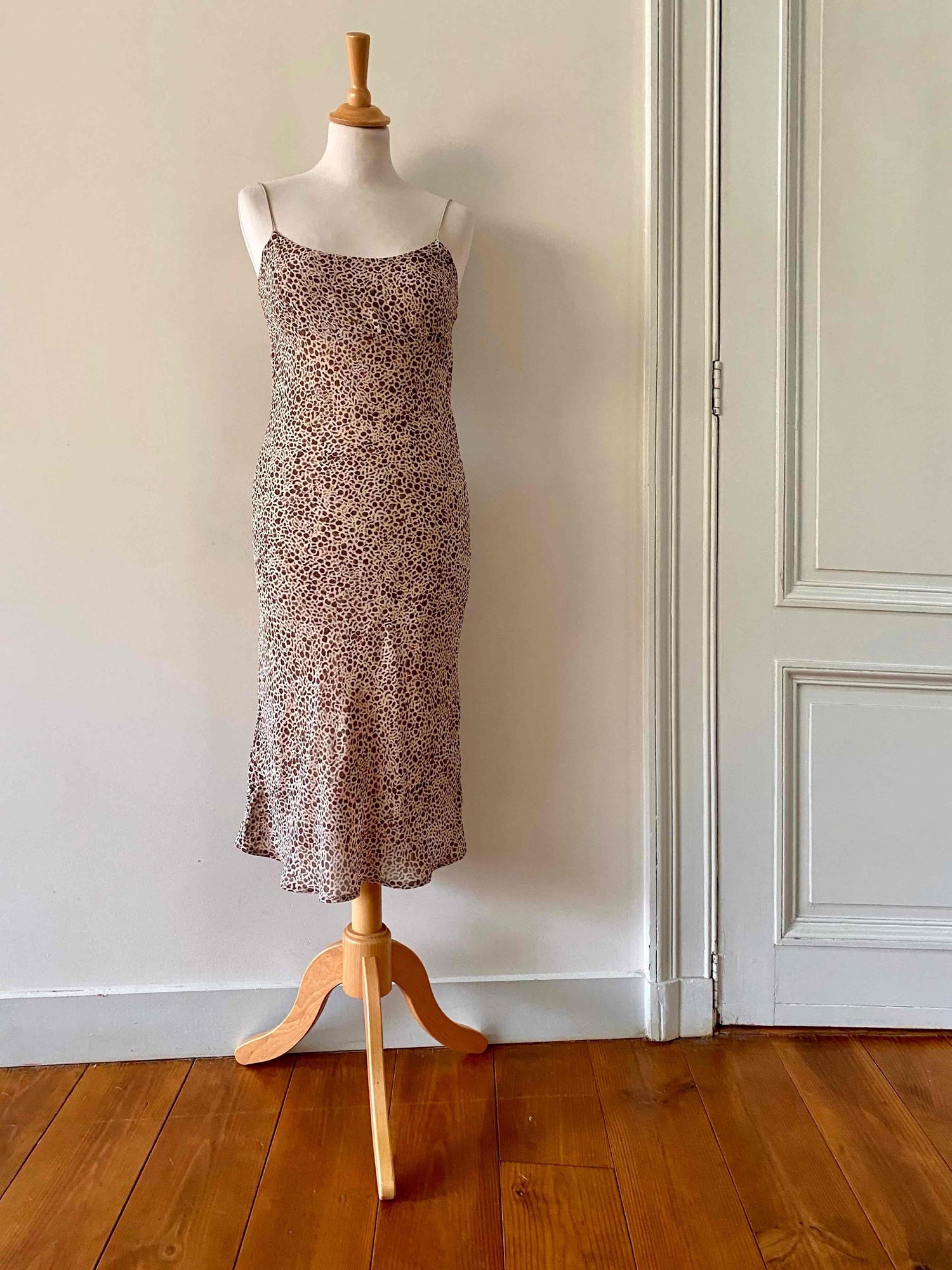 Leopard print midi dress