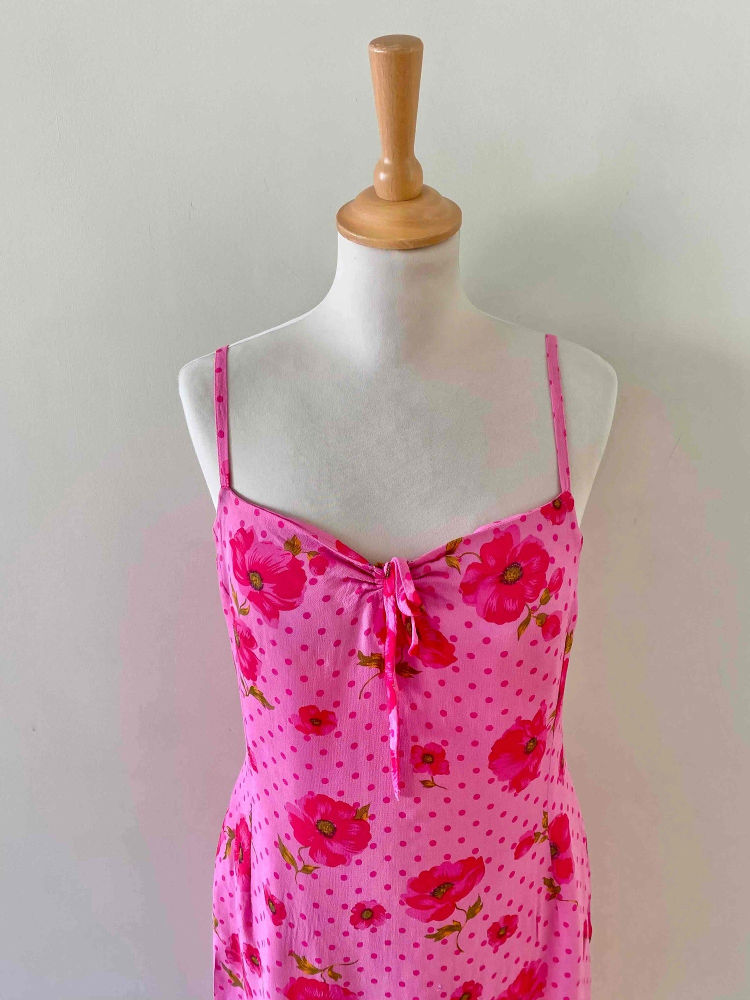 Dress with polka dots and flowers