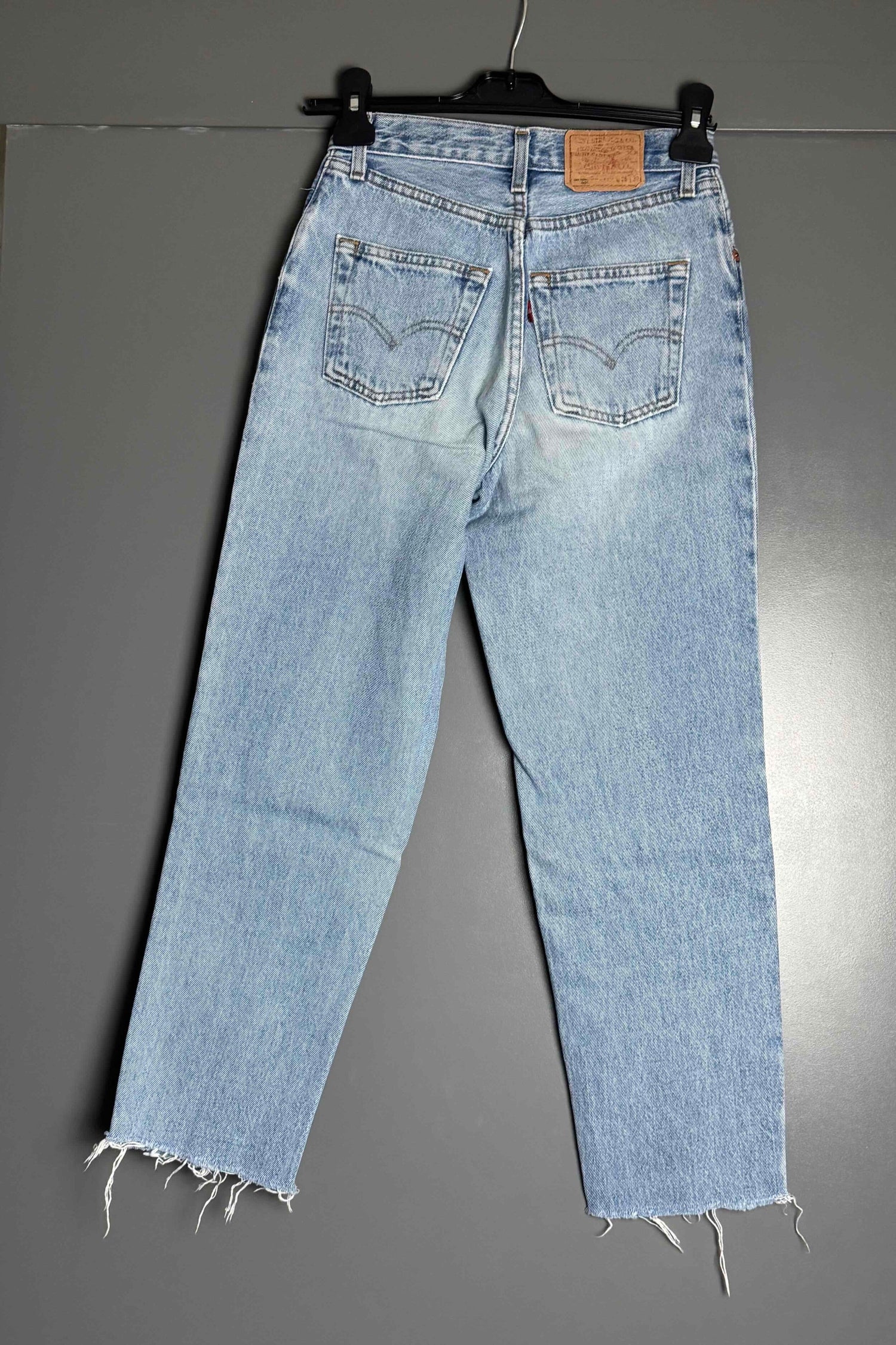 Jean Levi's 901 W26 L30