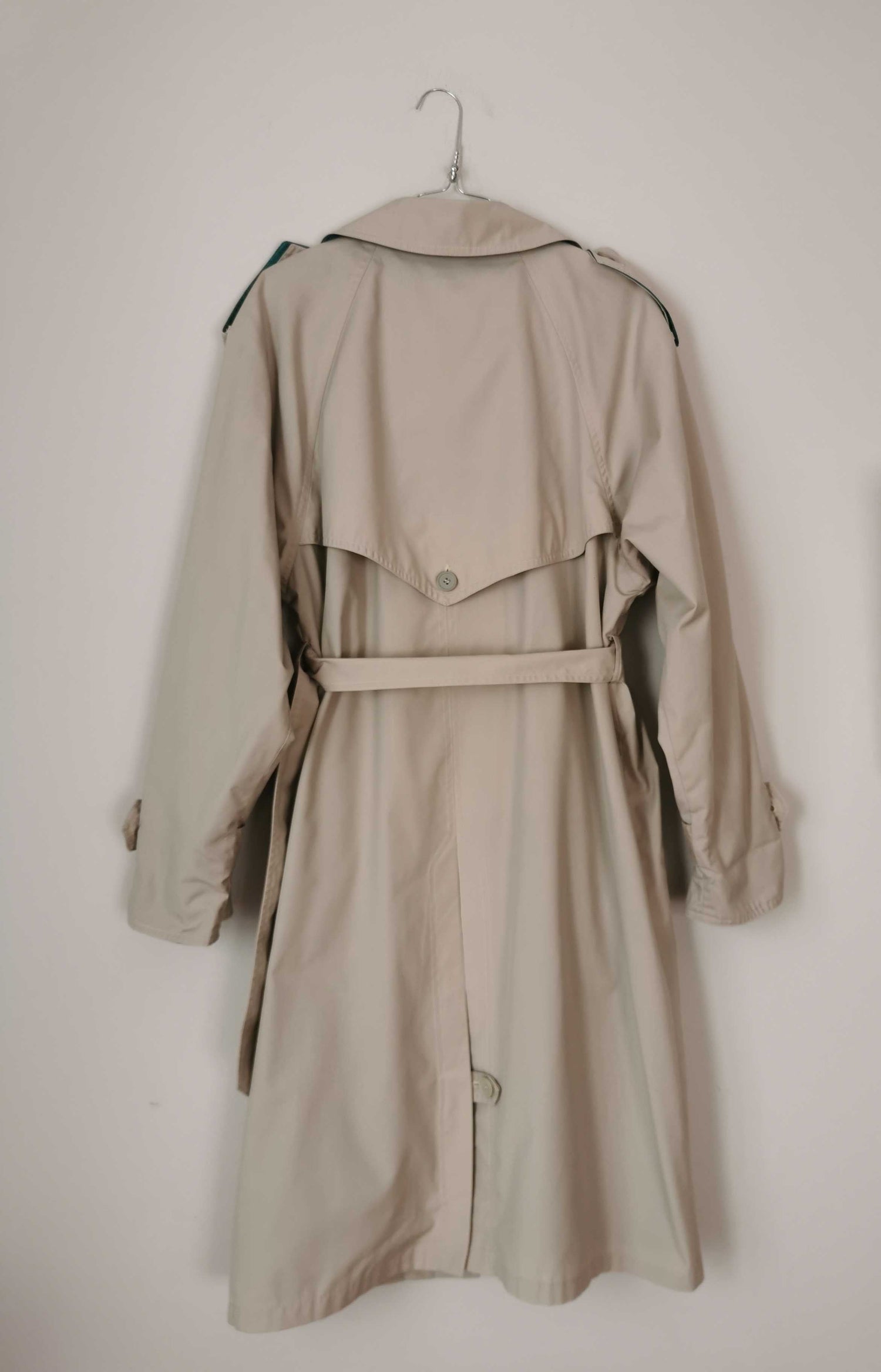 Belted trench coat, 90's style.