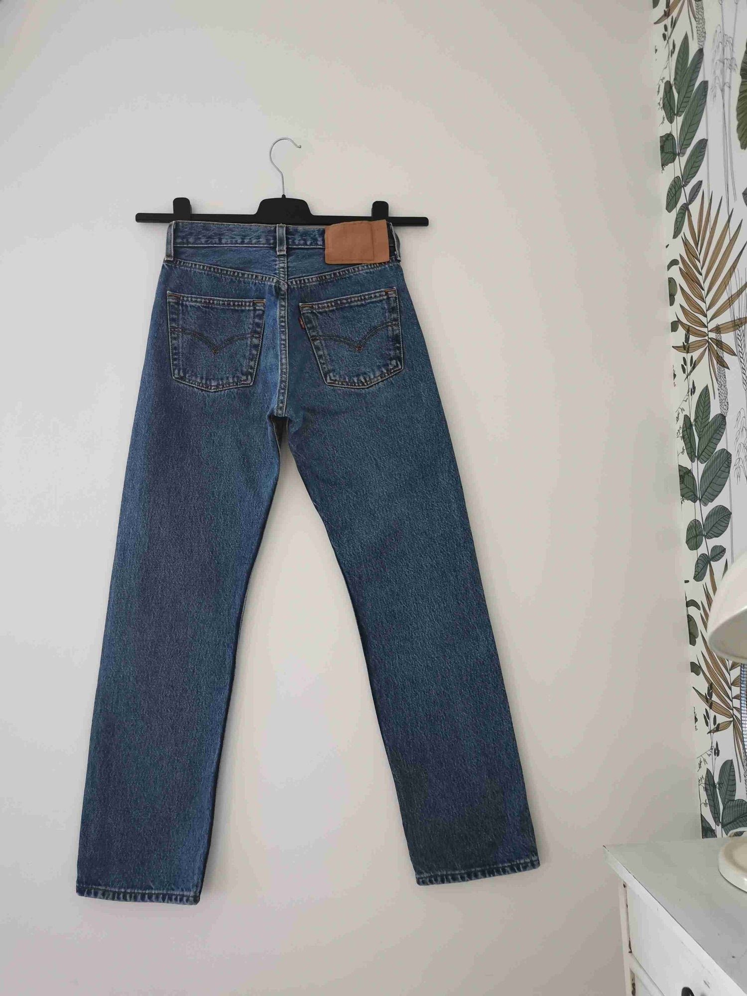Levi's 501 jeans, waist 29, length 33.