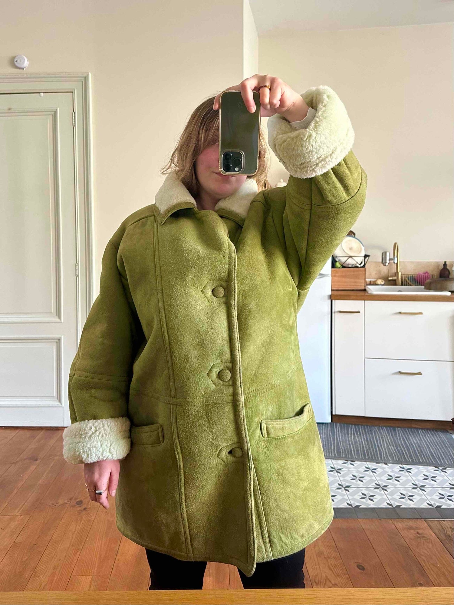 Manteau en peau lainée