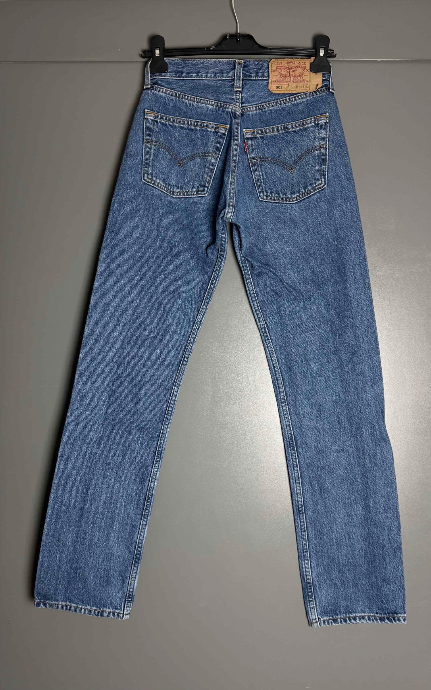 Jean Levi's 501 W26L32