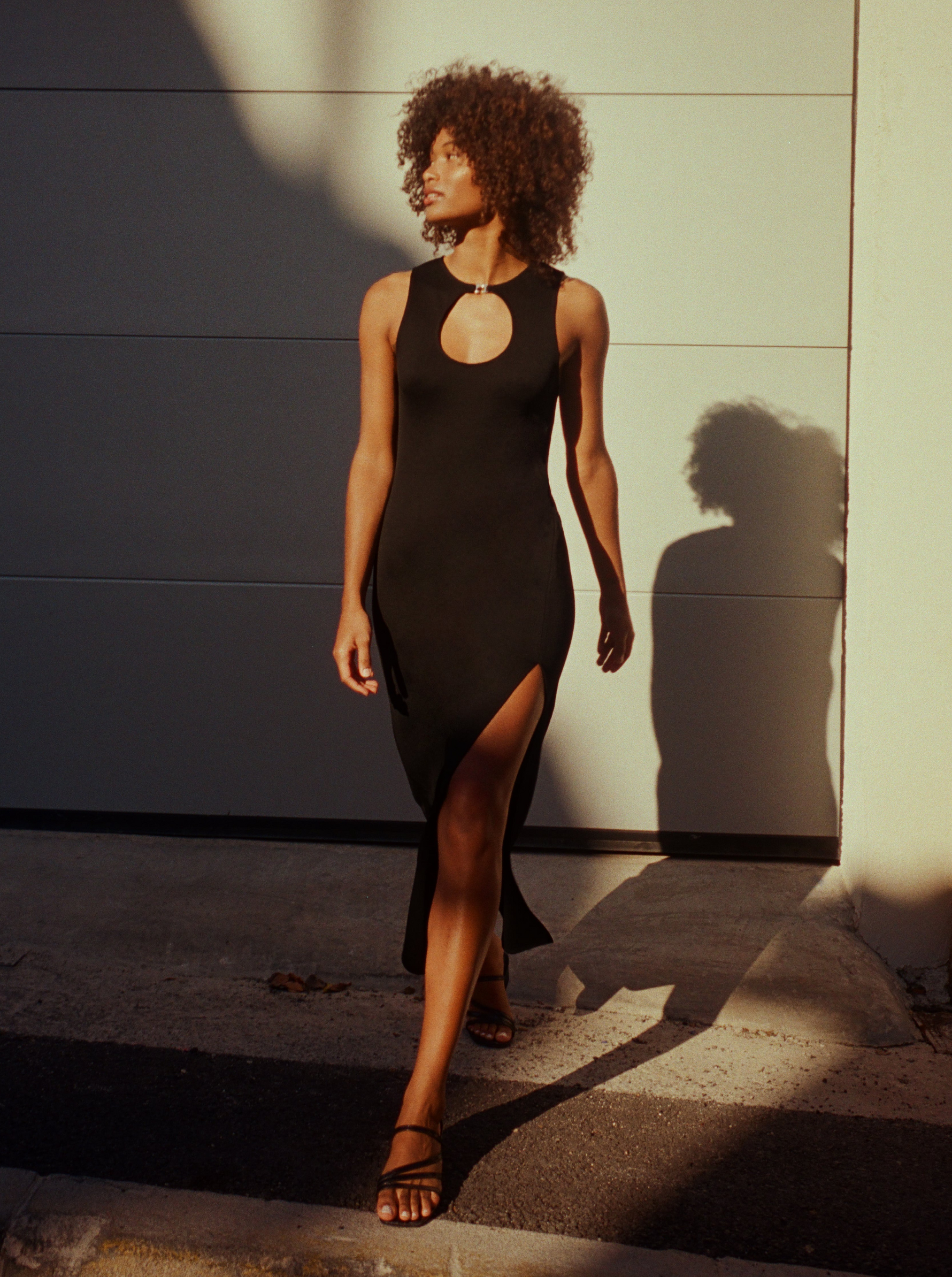 Robe Dark Monogram Décolleté Goutte d'Eau