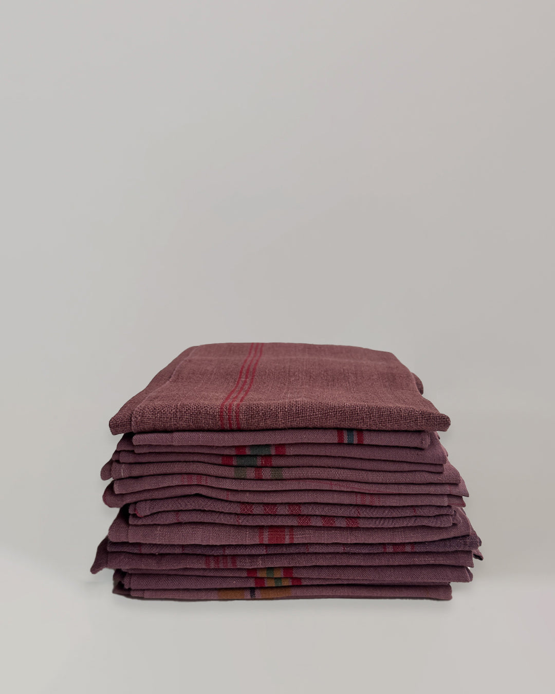 Vintage tea towel - Burgundy - Assorted patterns