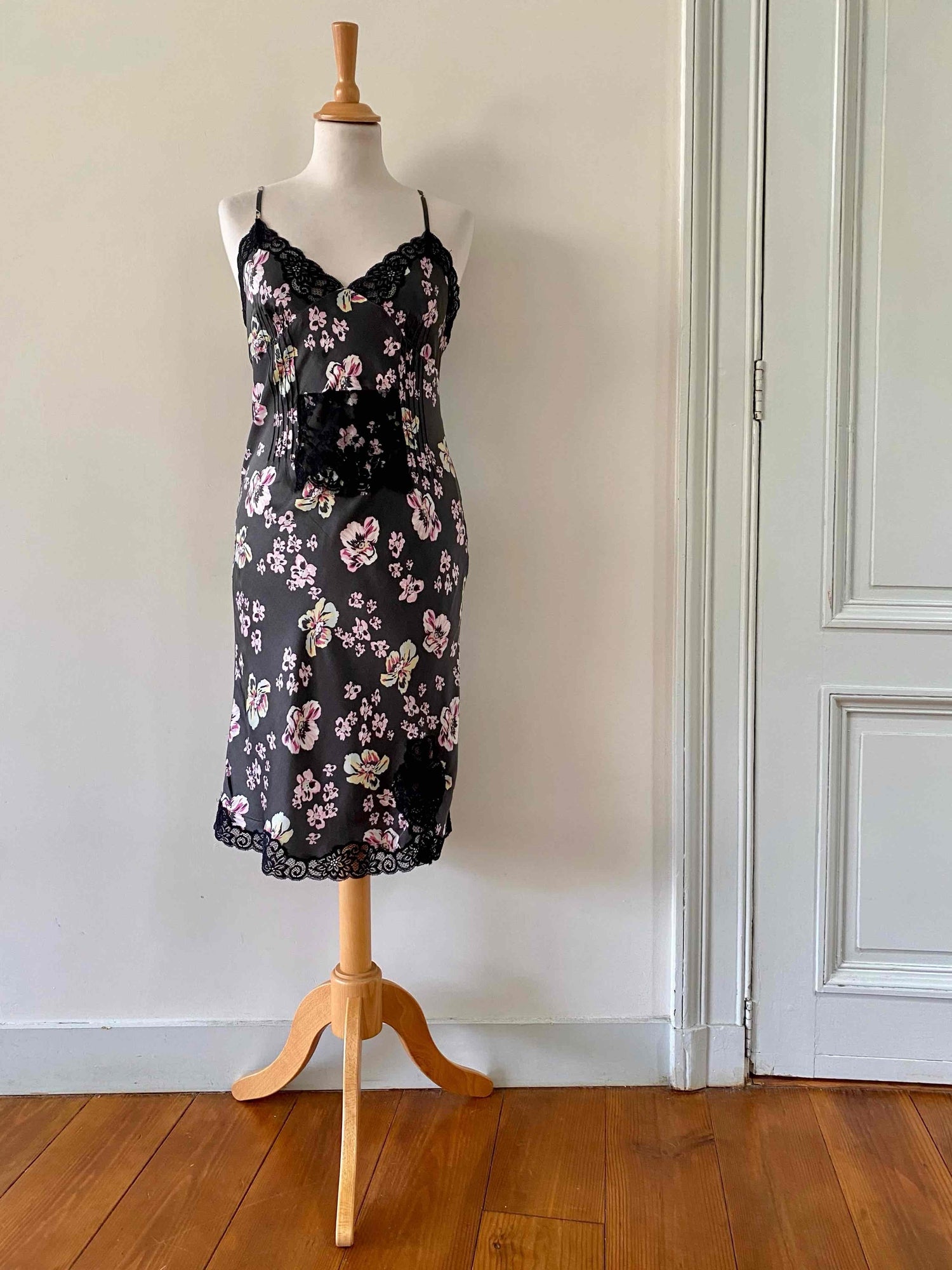 Washed satin silk nightgown