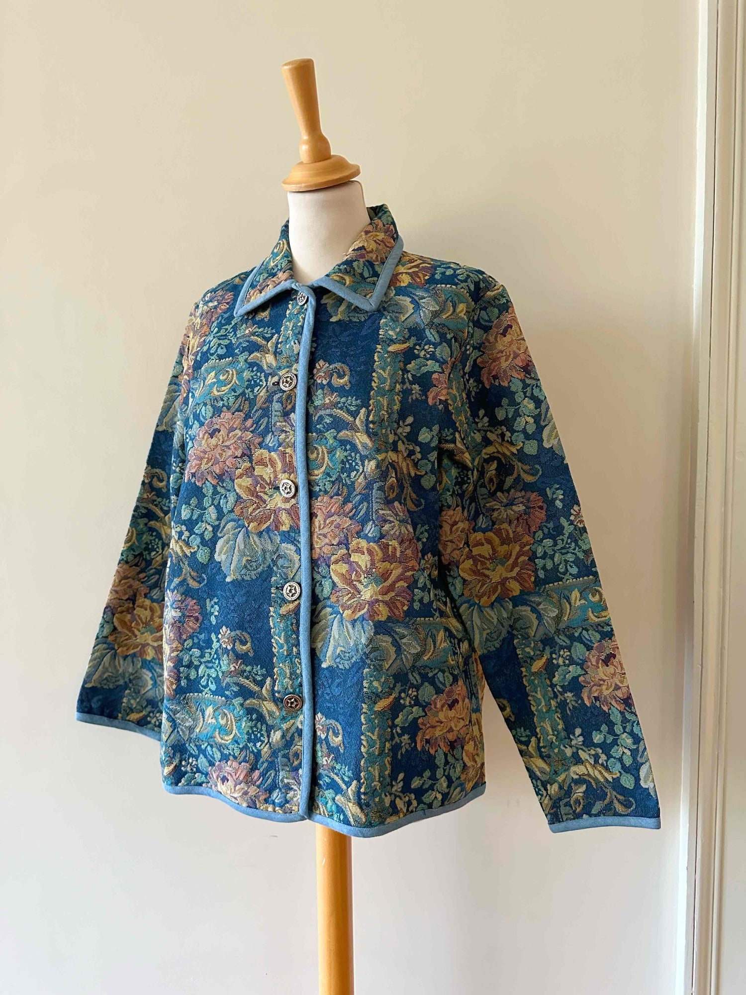 Veste à fleurs