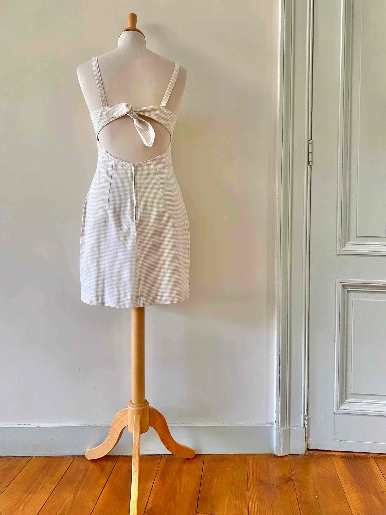 Vichy dress with open back