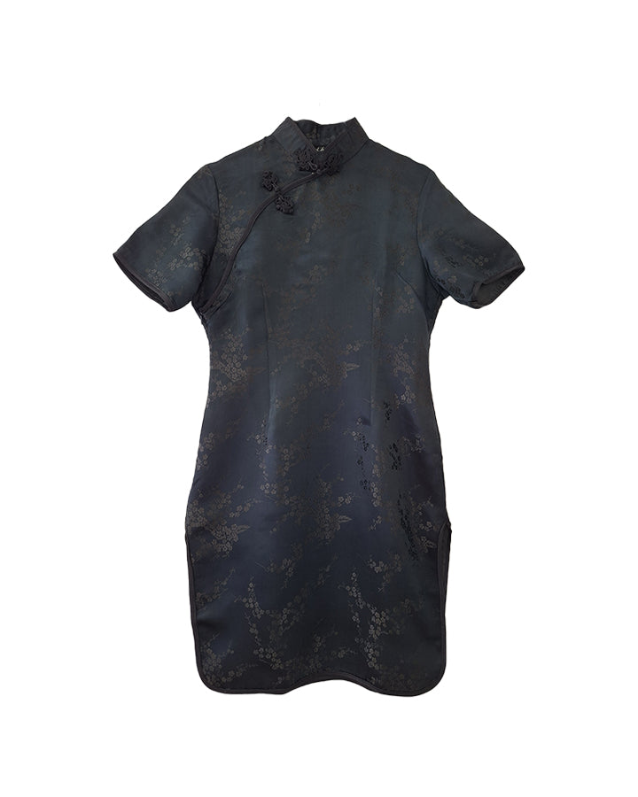 Robe Asiatique en soie noire