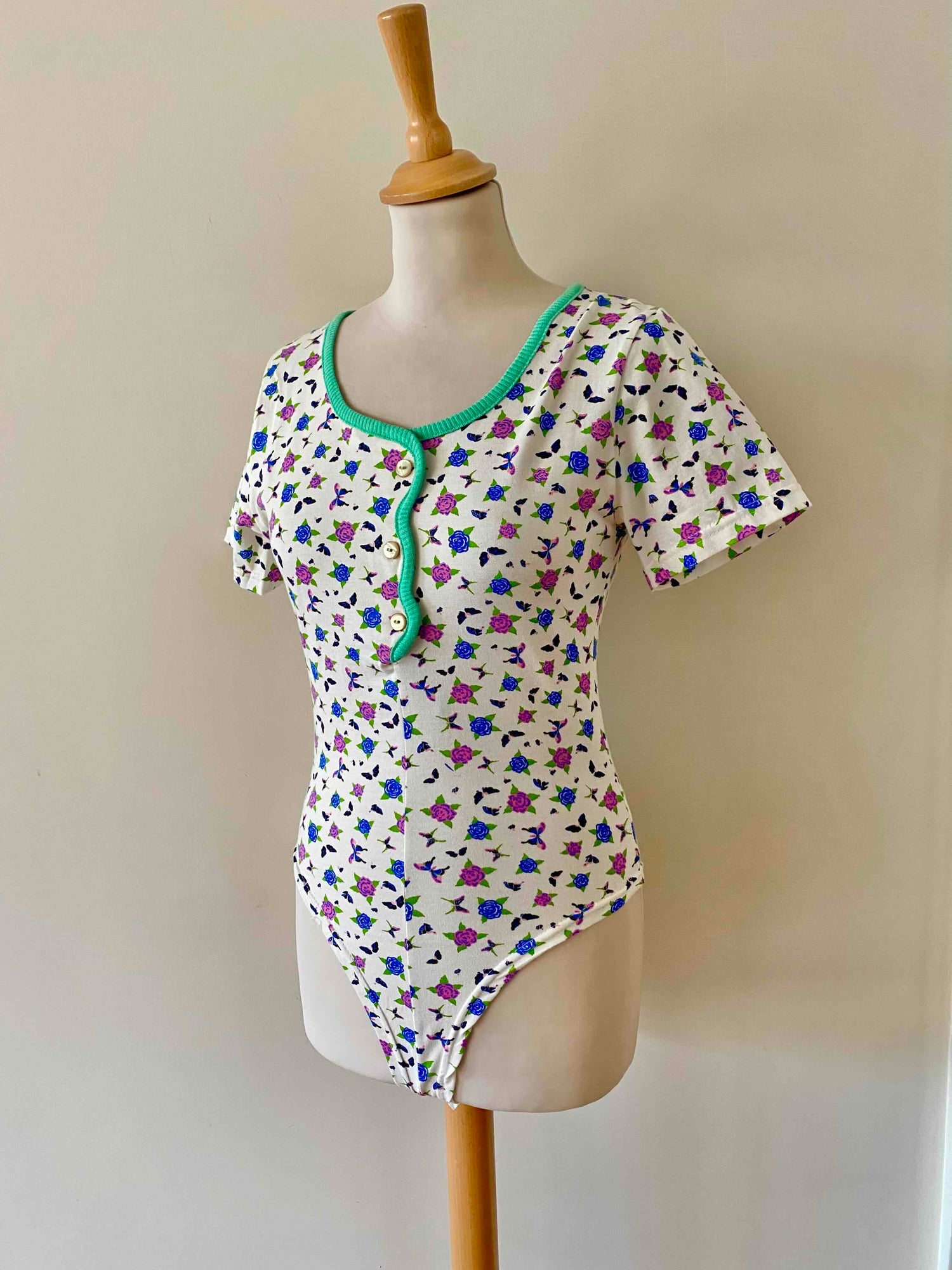 Body with flowers and butterflies