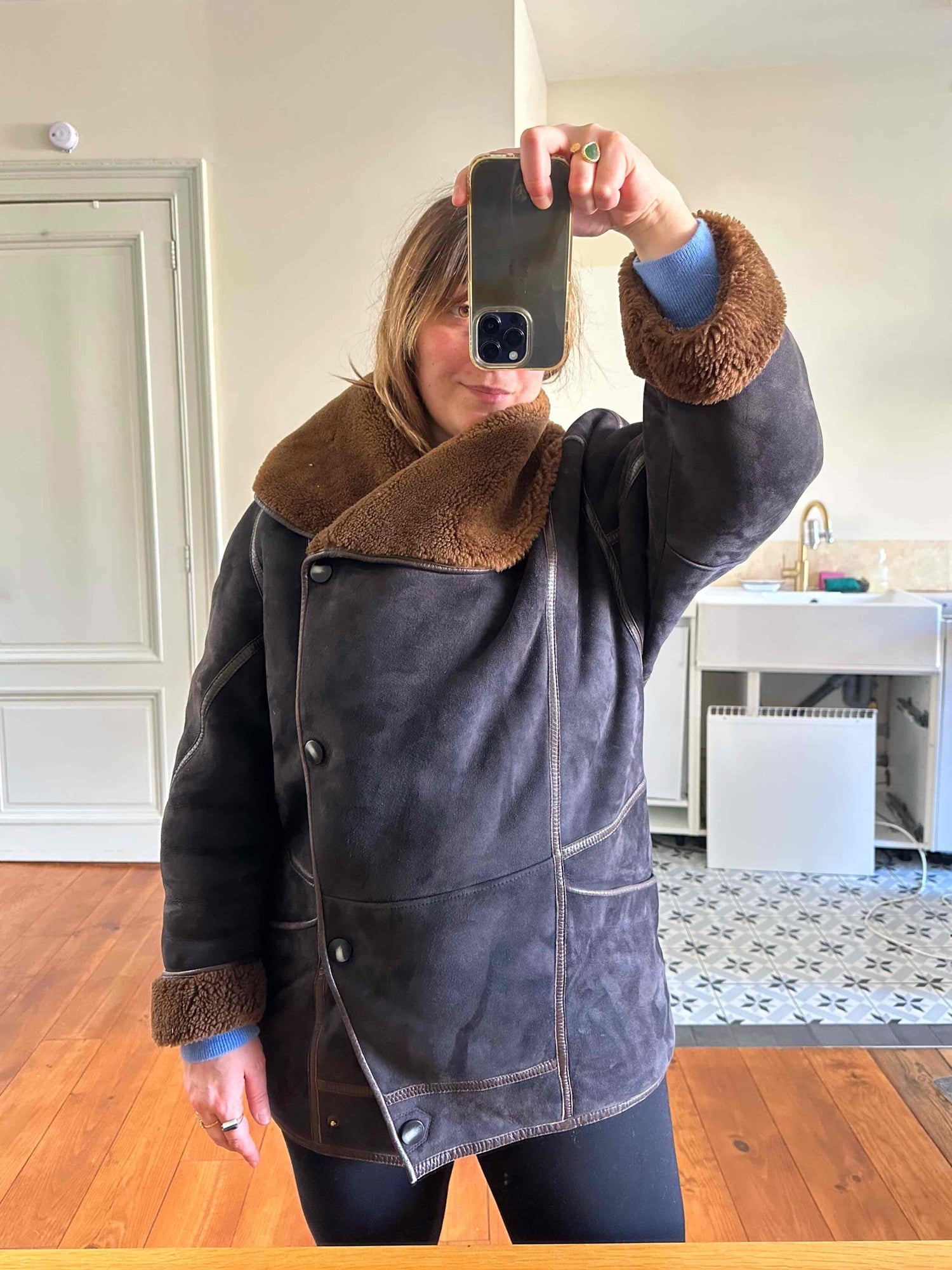 Manteau en peau lainée