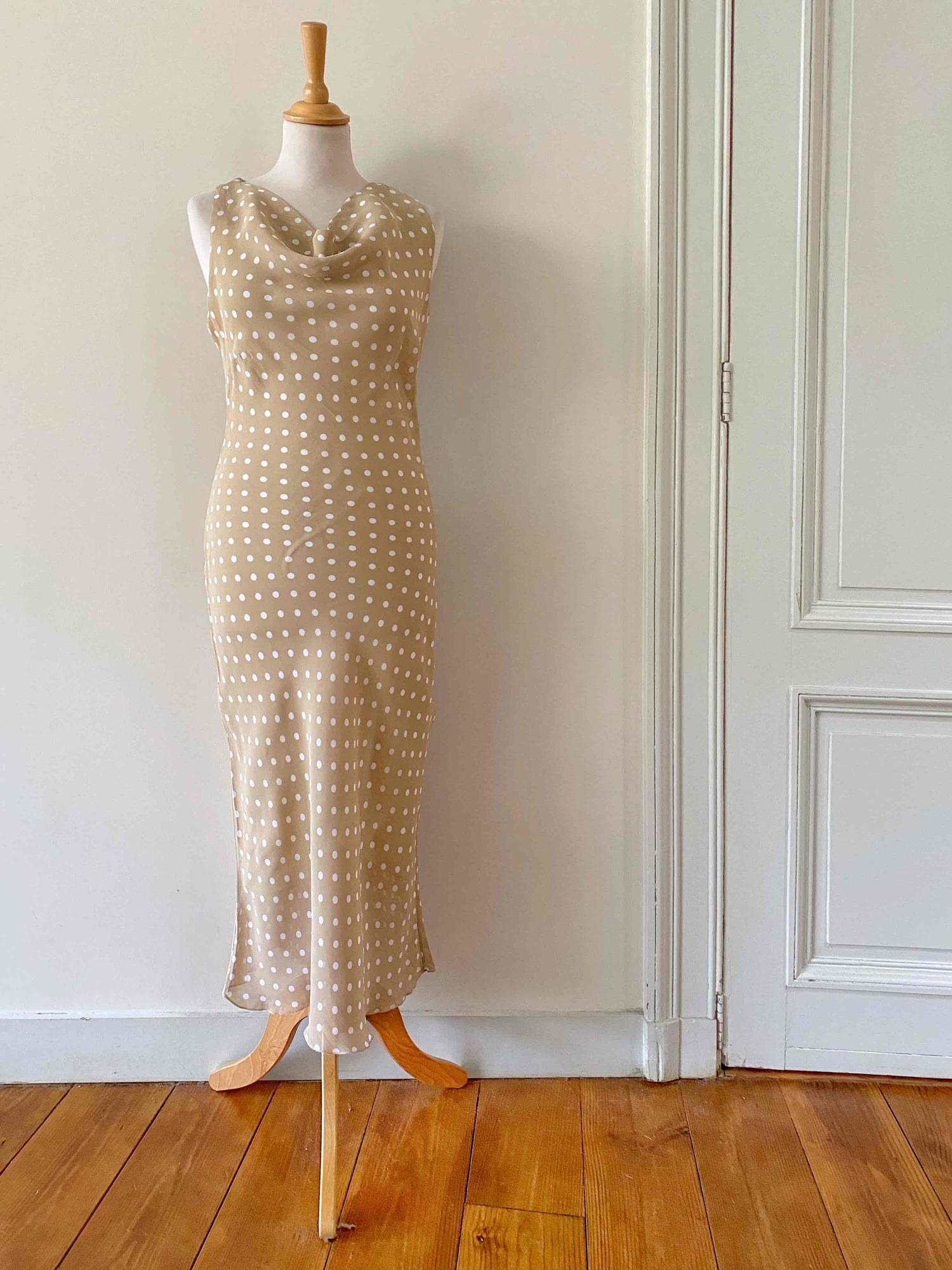 Long dress with polka dots