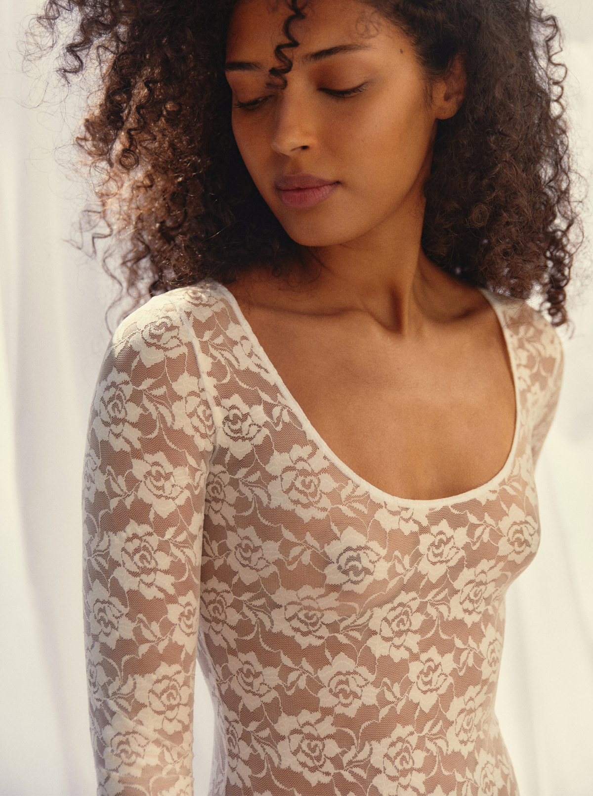 Body White Roses transparent