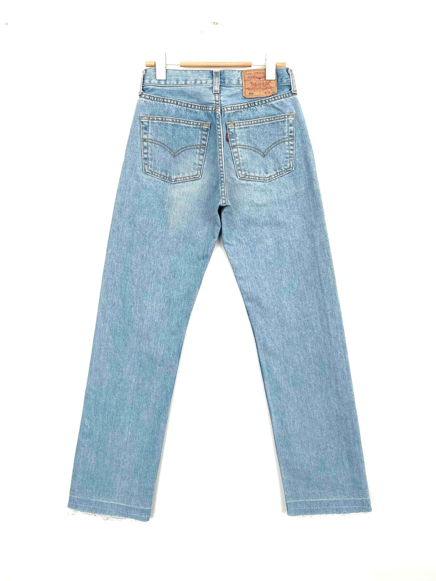 Jean Levi's 501 W28 L32
