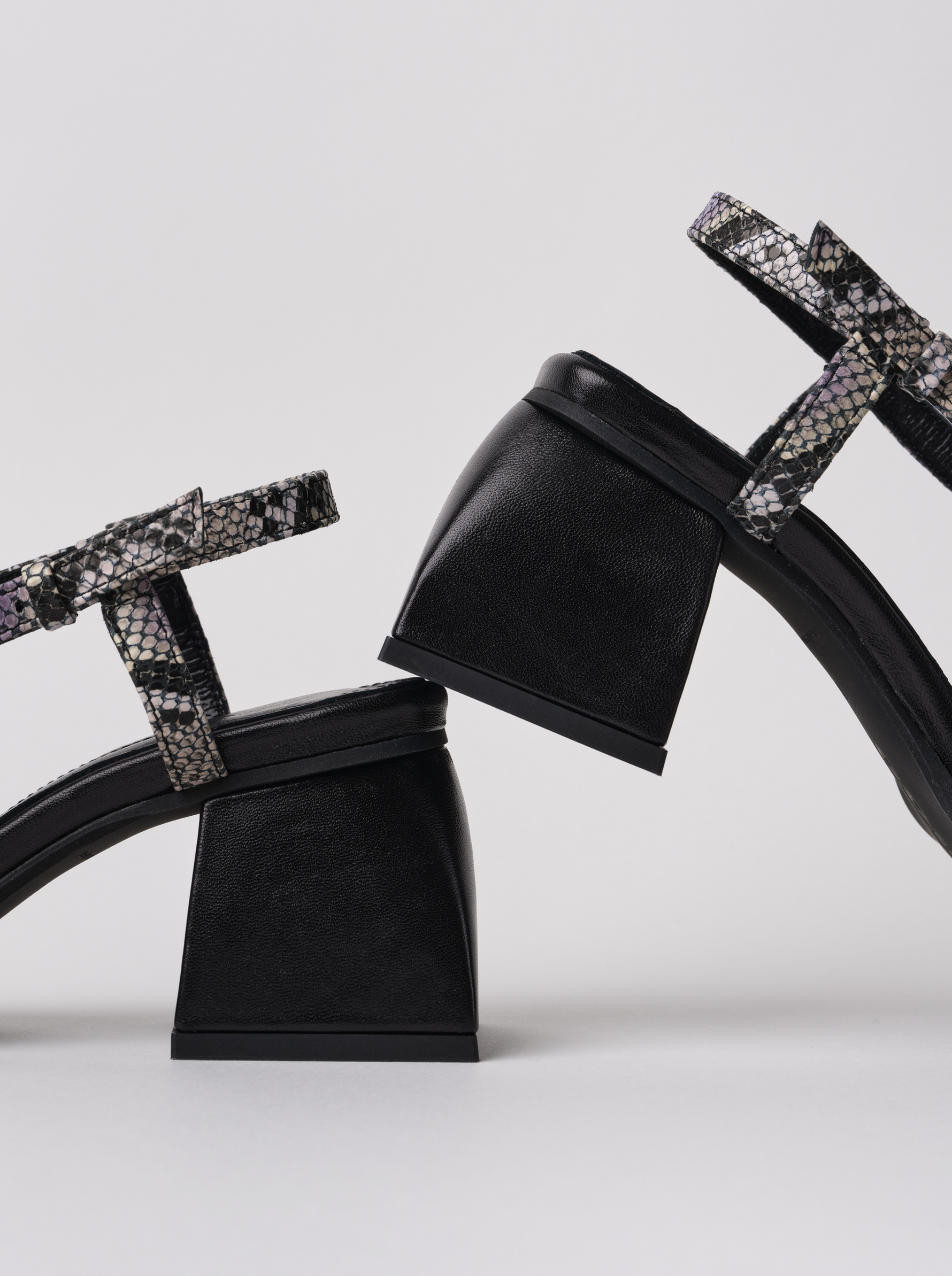 Sandales Square Crush Python talons carrés