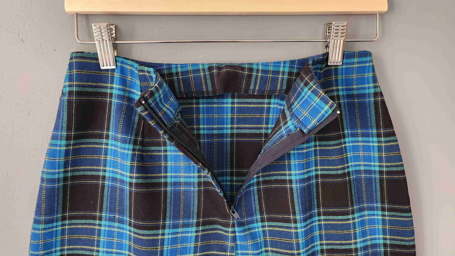 Tartan mini skirt