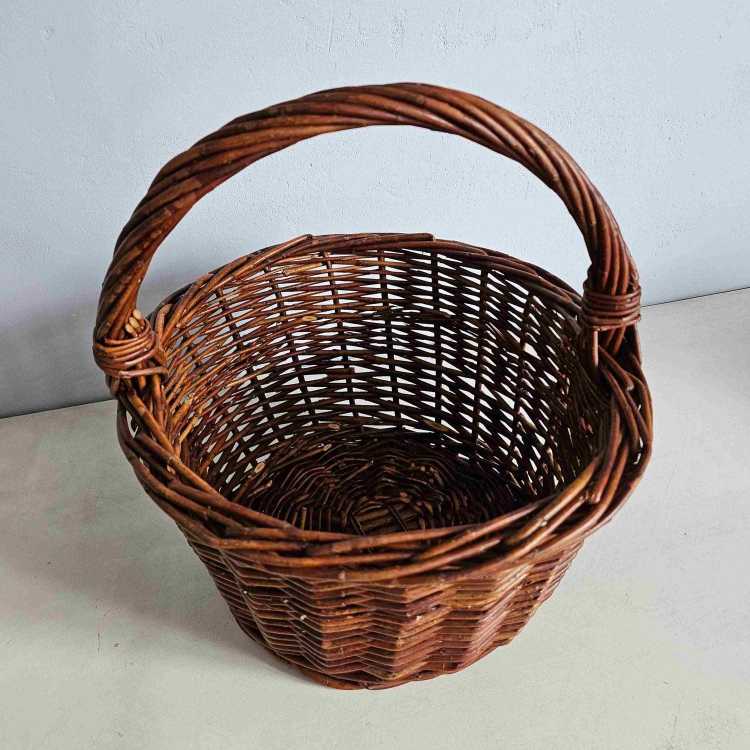 Wicker basket