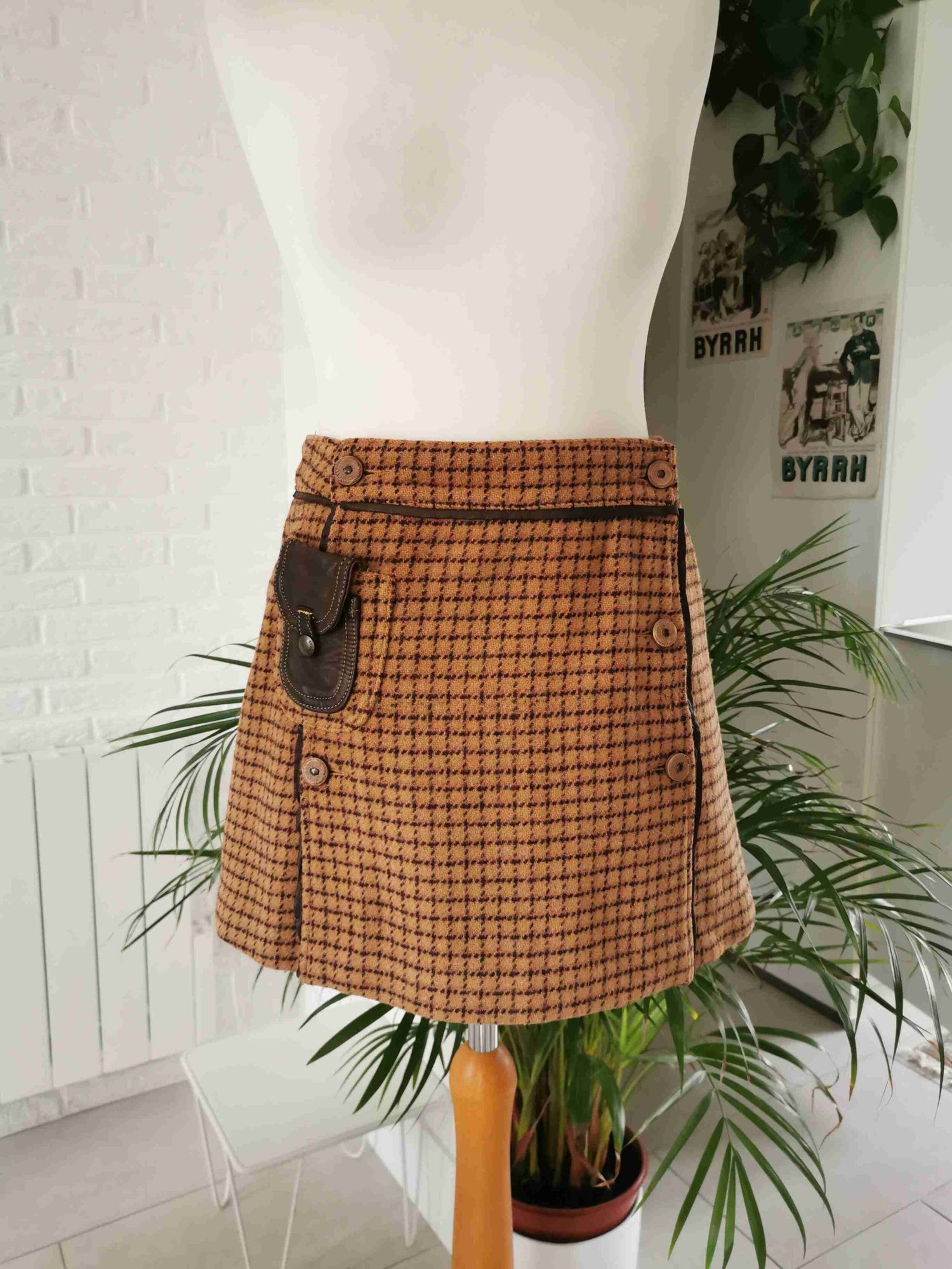 Wool mini skirt