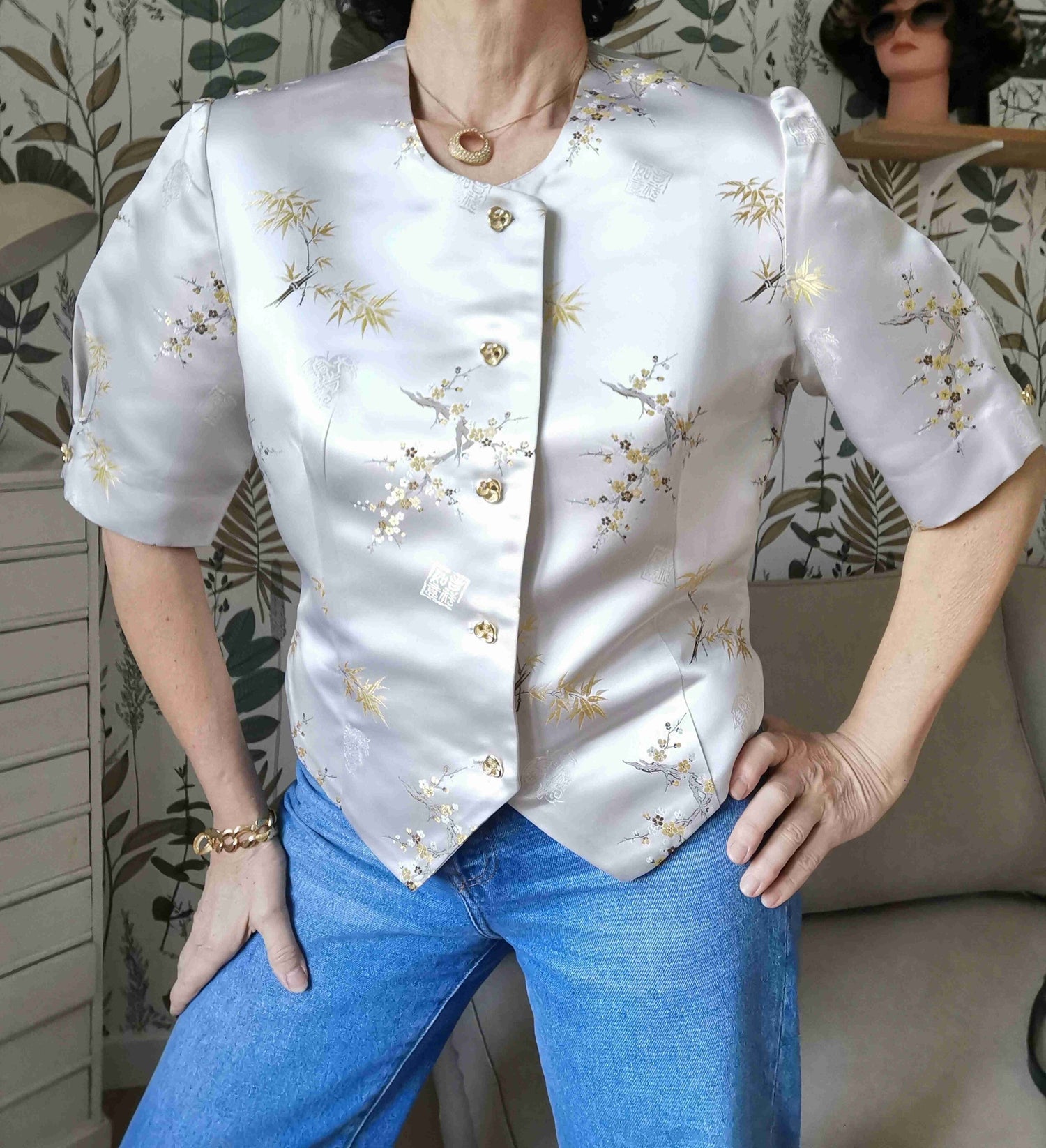 Top asiatique en soie