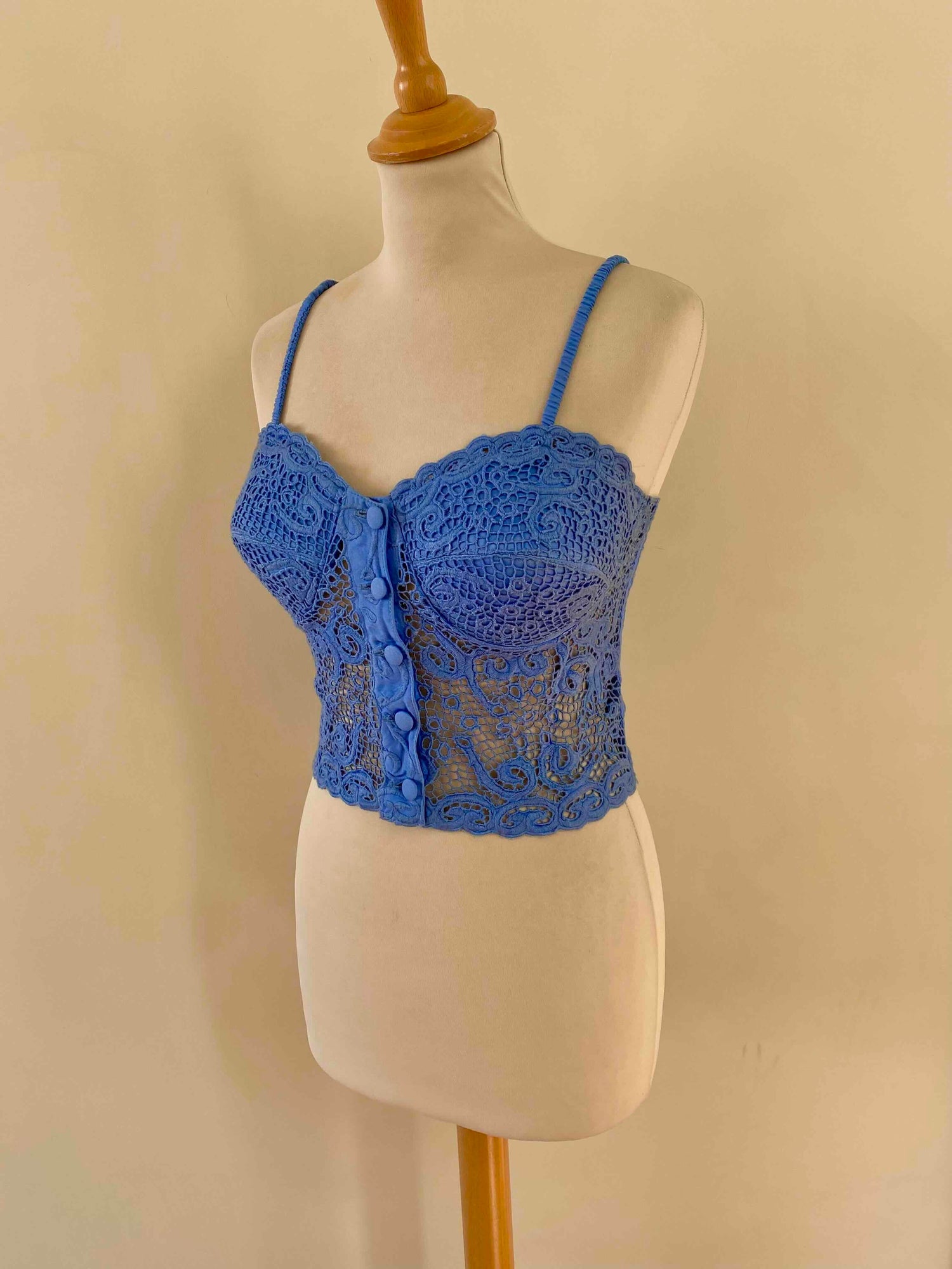 Bustier in English embroidery