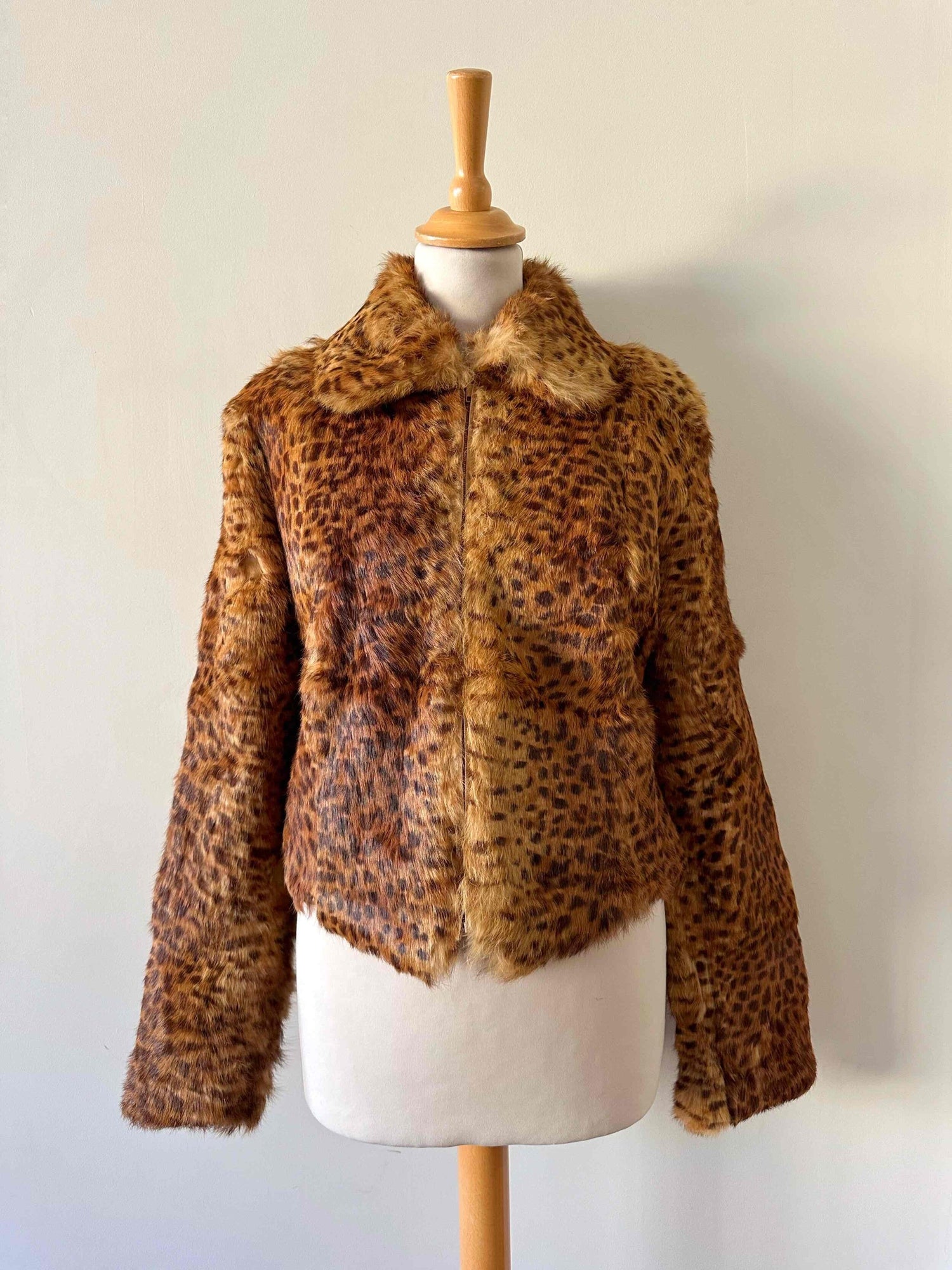 Veste en fourrure léopard