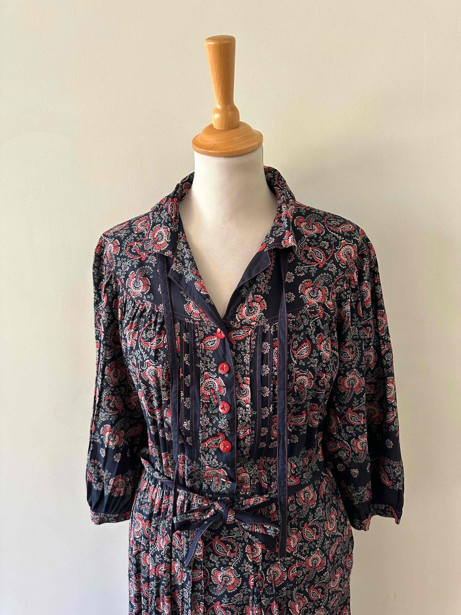 Robe paisley