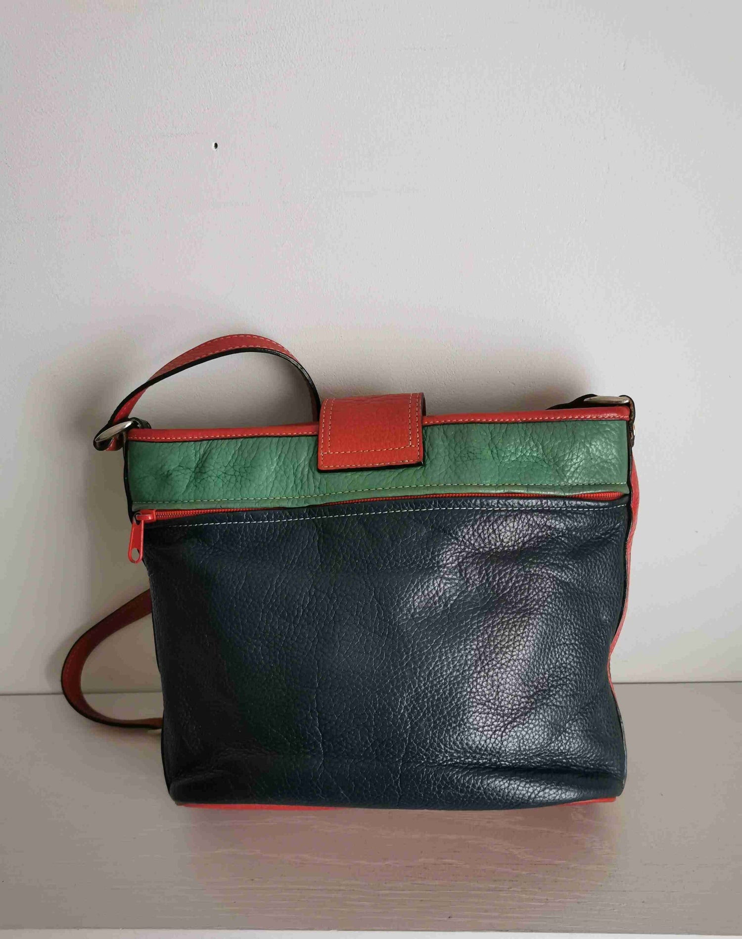 Grain leather bag