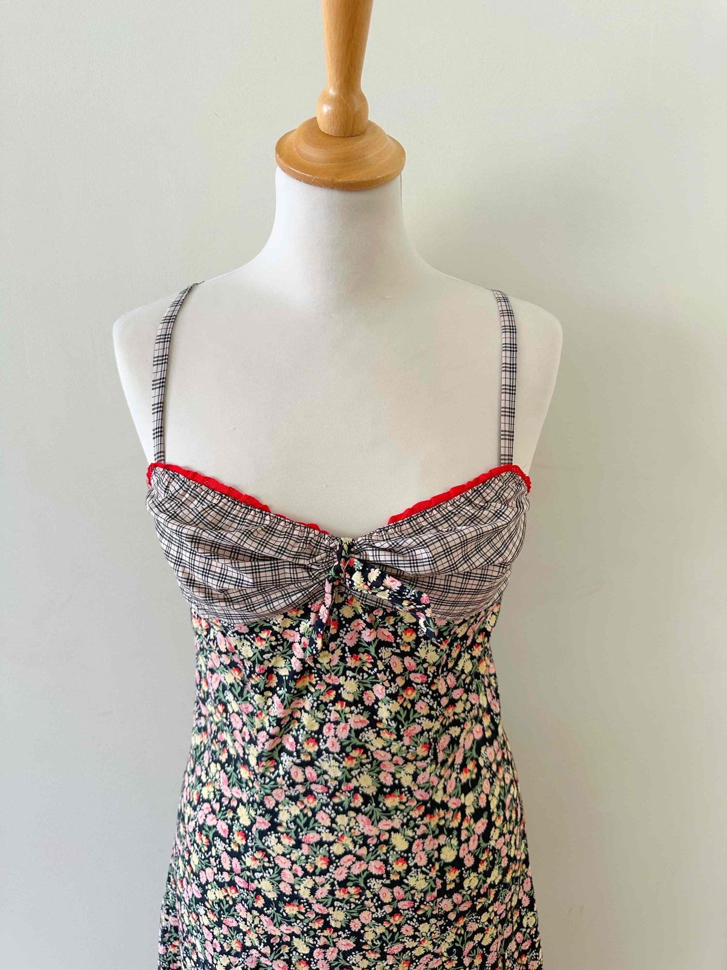 Robe à fleurs et vichy