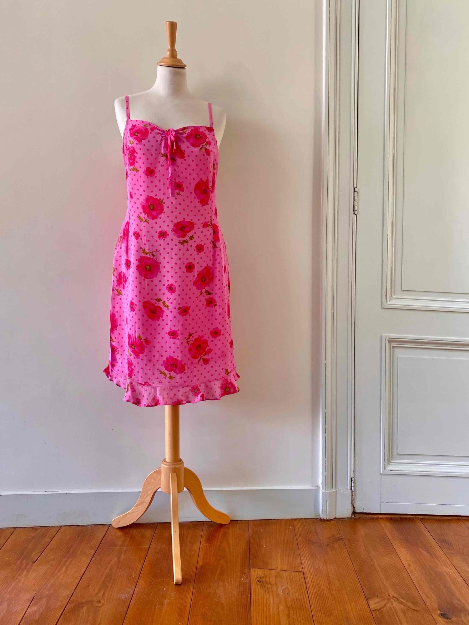 Dress with polka dots and flowers