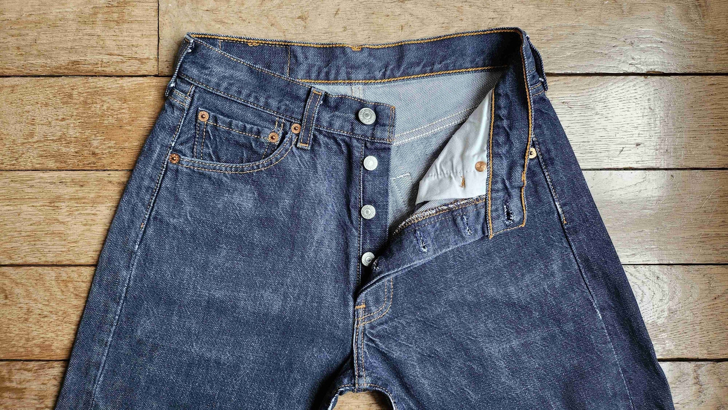 Jean Levi's 501 W28L32