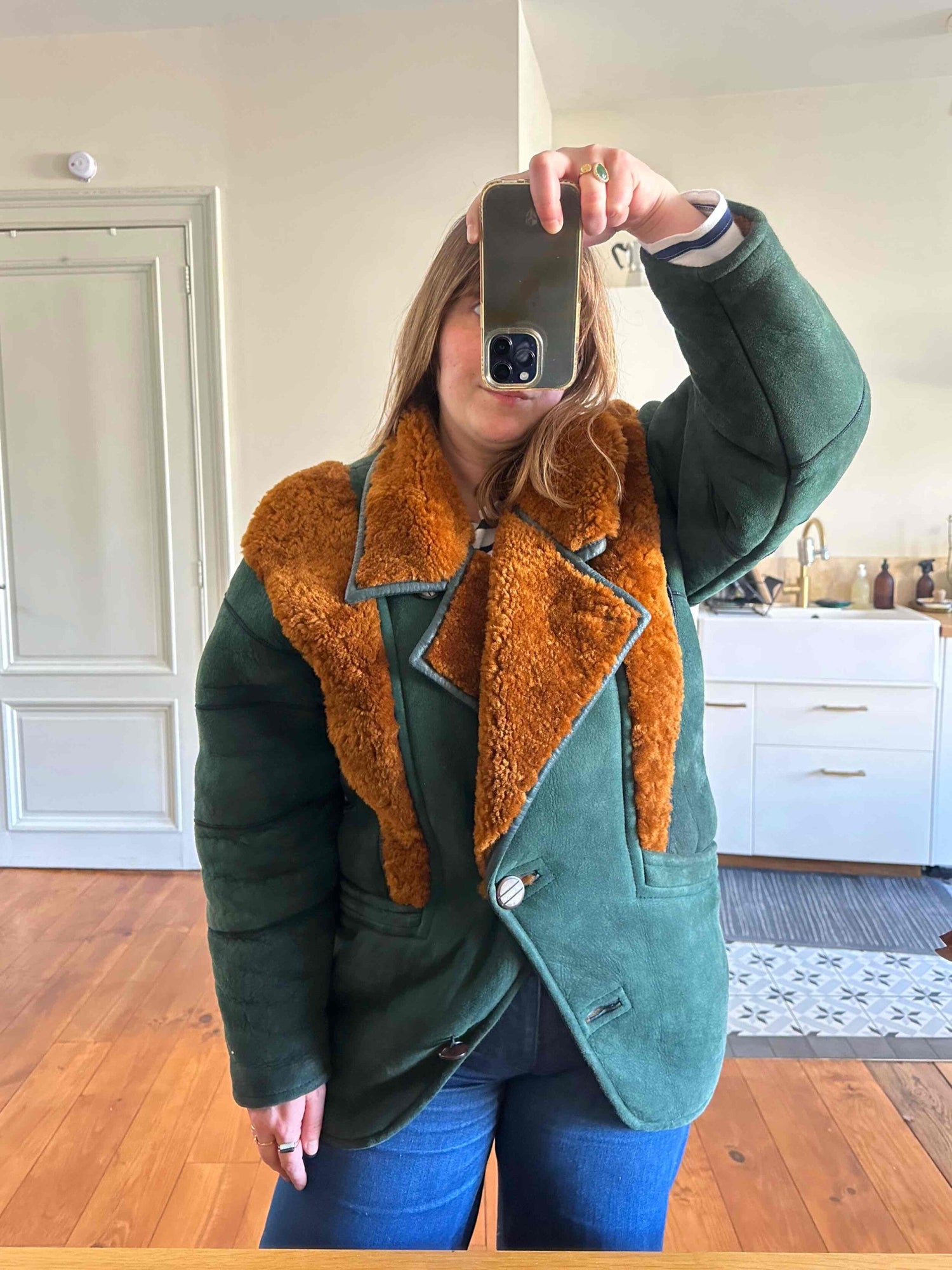 Manteau en peau lainée