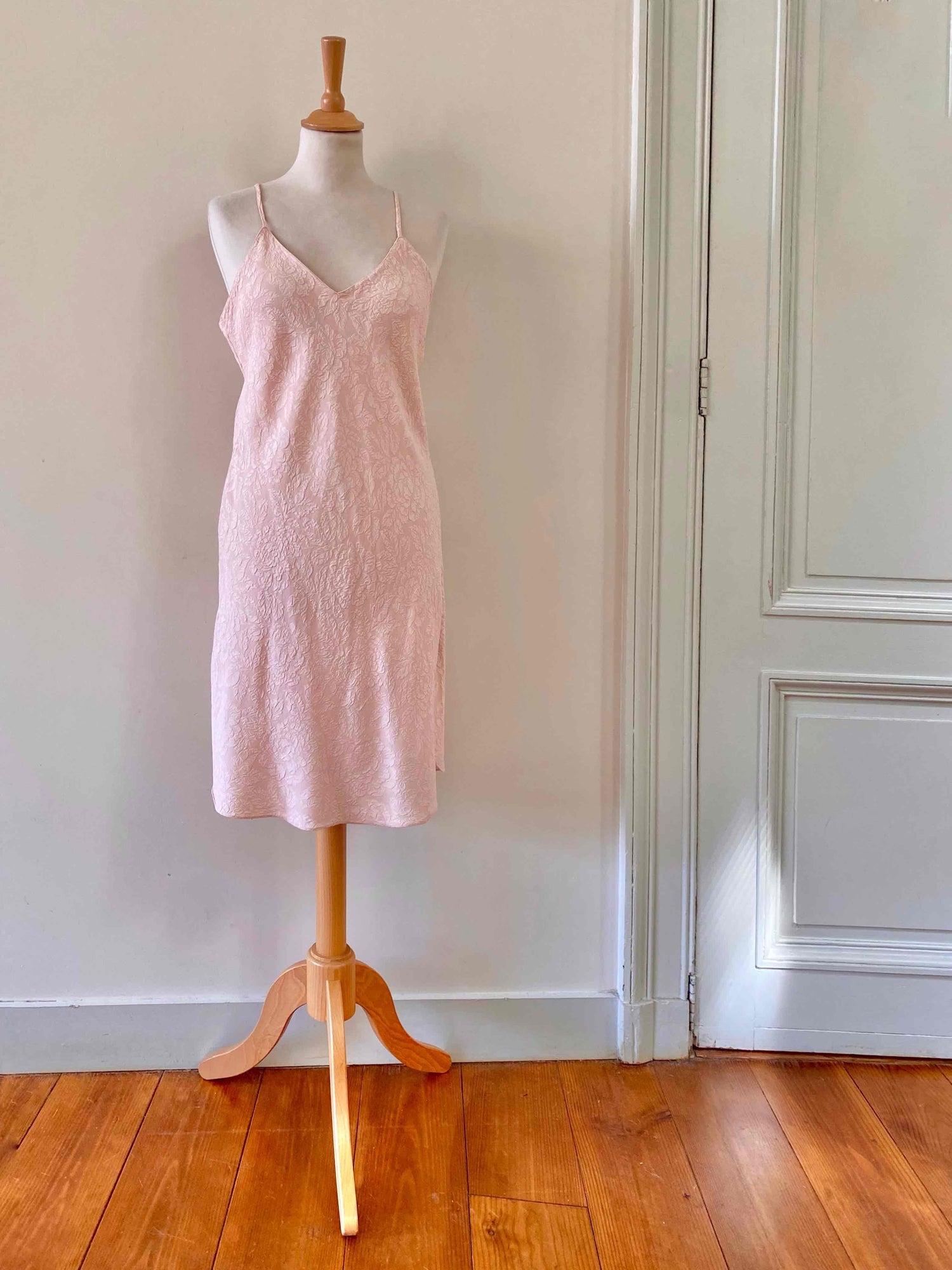 Nuisette damassée en soie