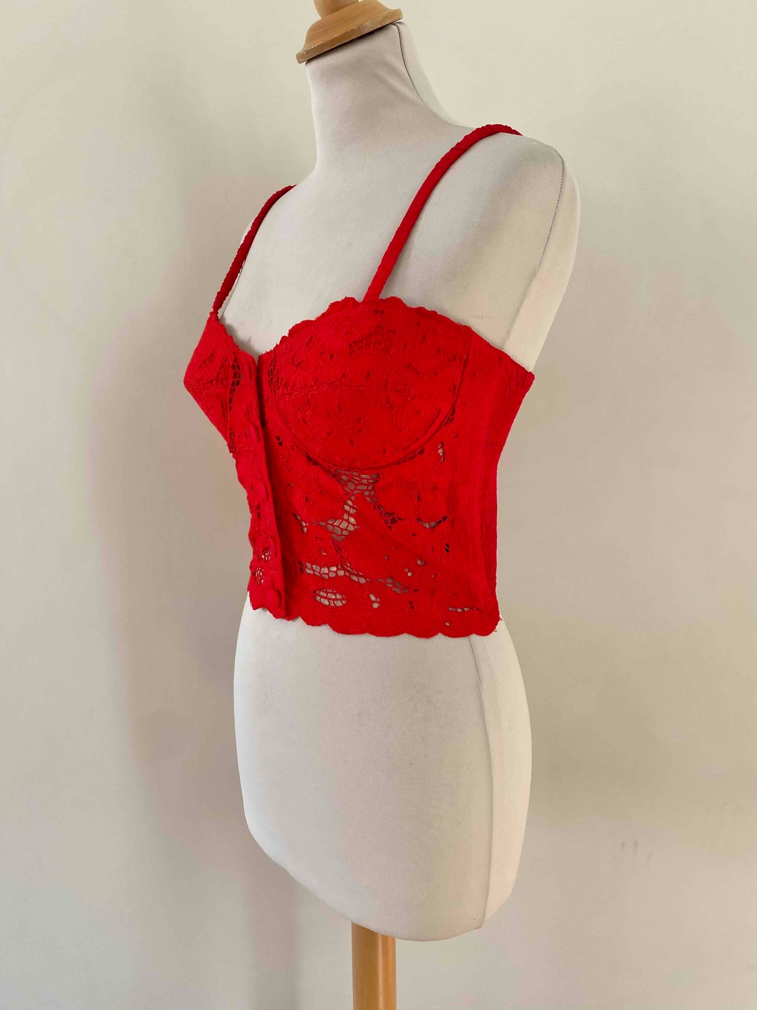 Bustier in English embroidery