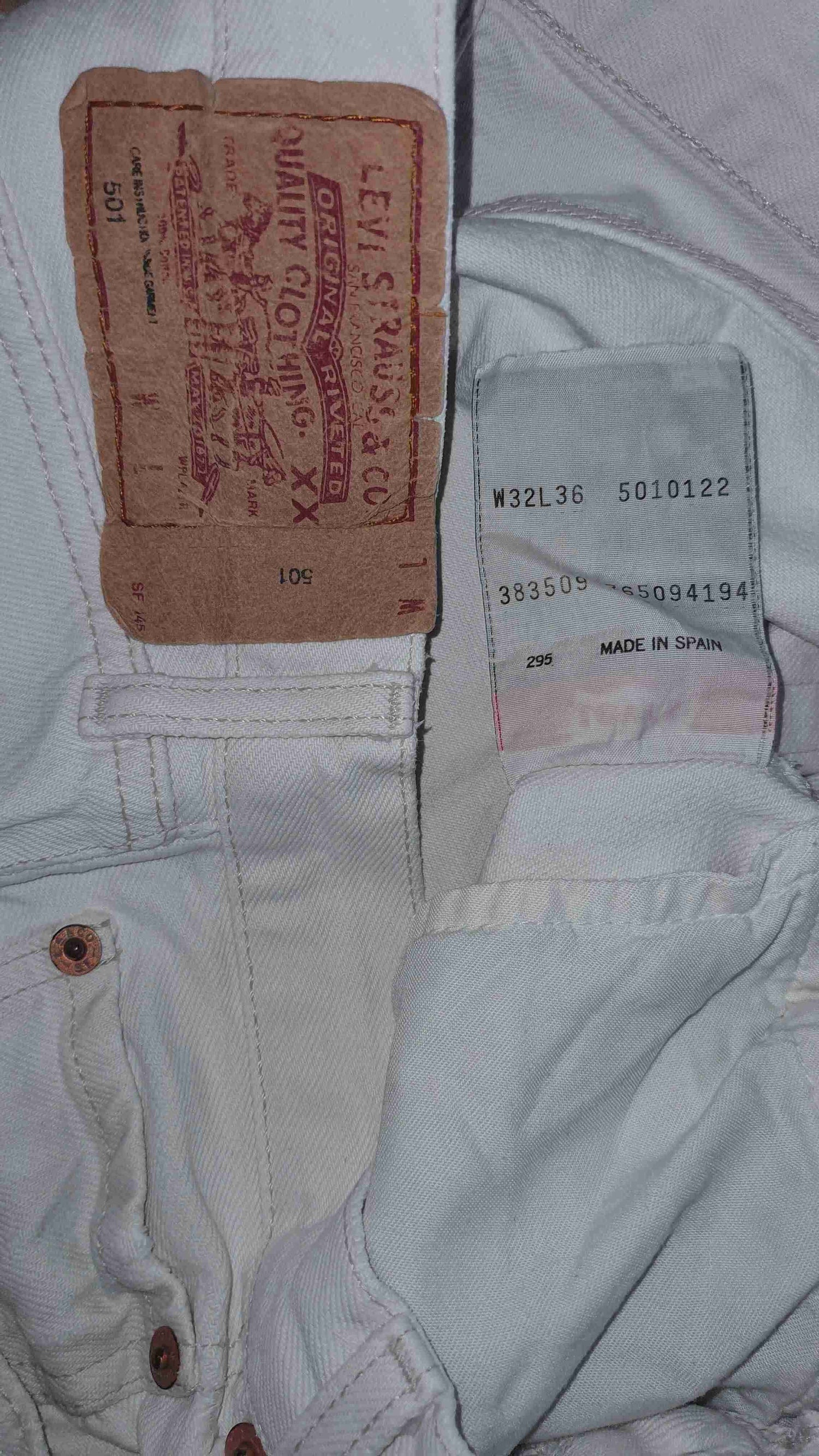 Jean Levi's 501 W32L36