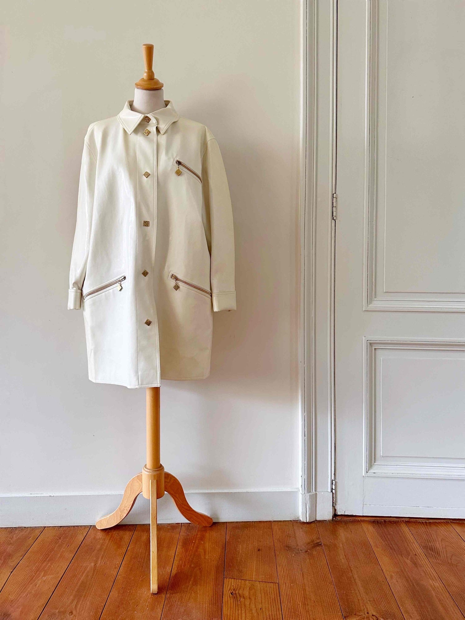 Nina Ricci patent leather