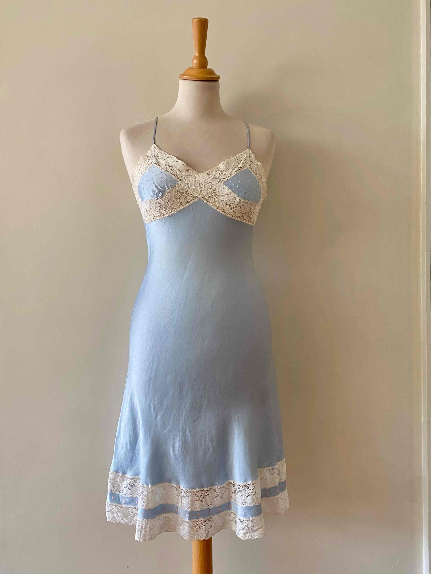 Nuisette en satin de soie