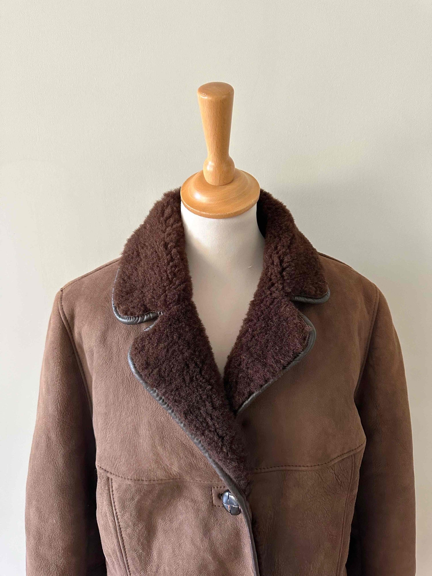 Manteau en peau lainée