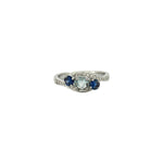 Bague or gris, aigue-marine, saphirs et diamants