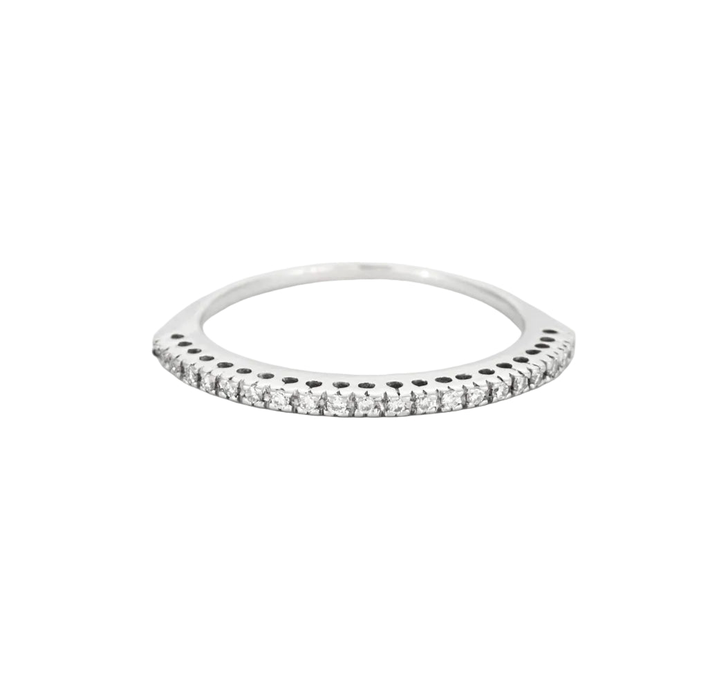 Demi-alliance en or blanc et diamants