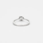Bague solitaire en or gris et diamant