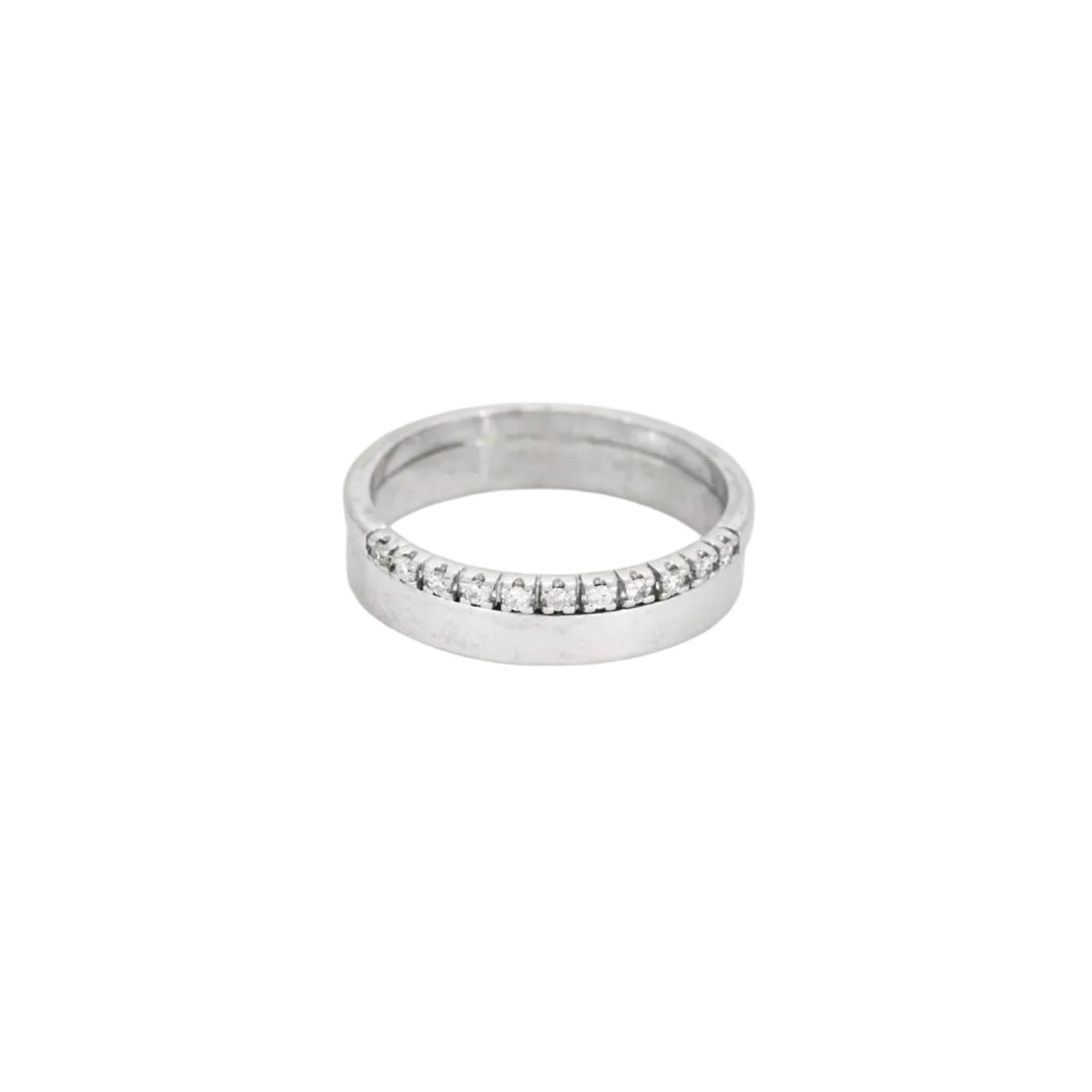 Bague demi-alliance en or blanc et diamants