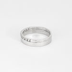 Bague demi-alliance en or blanc et diamants