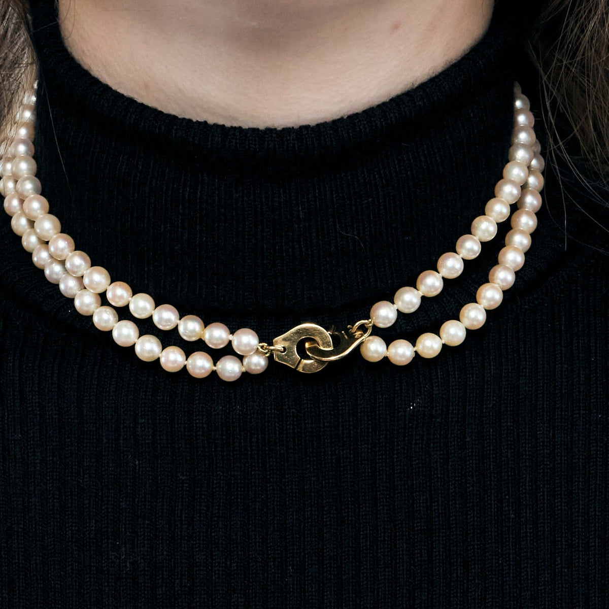 DINH VAN - "Menottes R15" - Collier en or jaune et perles de culture Akoya