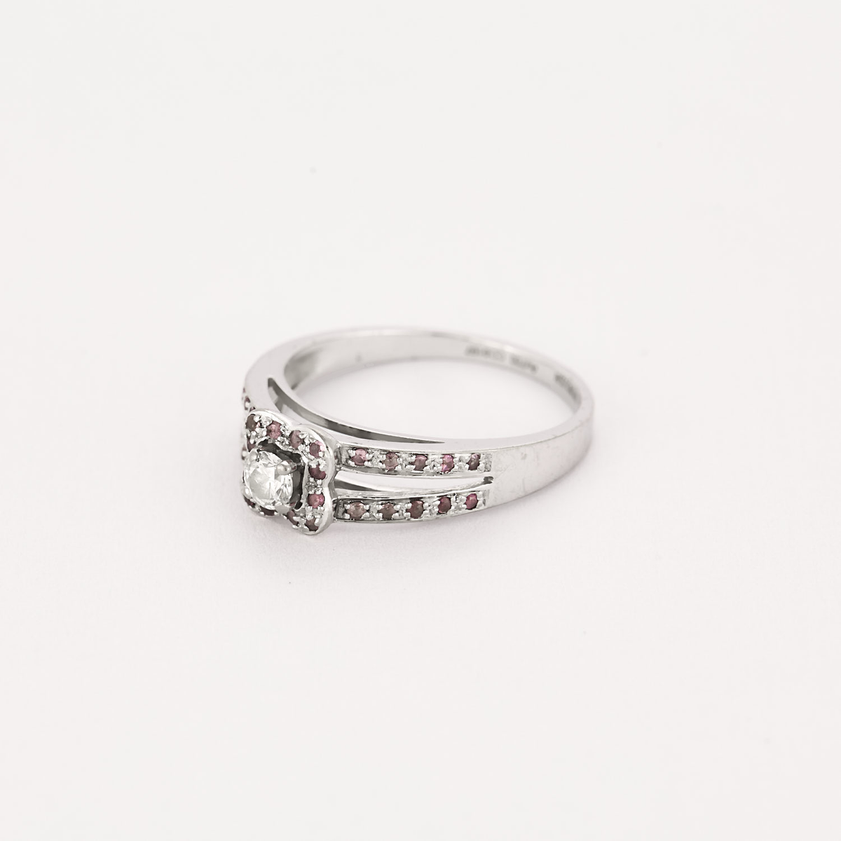 Mauboussin - Chance of Love n°2 - Bague en or blanc, diamant et rubis