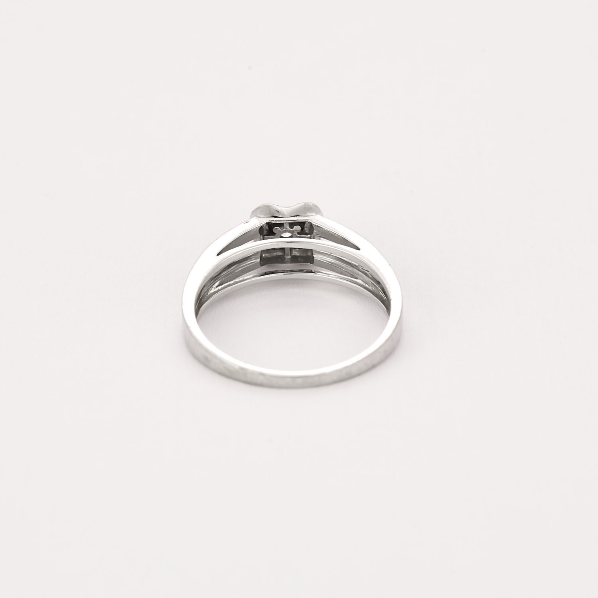 Mauboussin - Chance of Love n°2 - Bague en or blanc, diamant et rubis