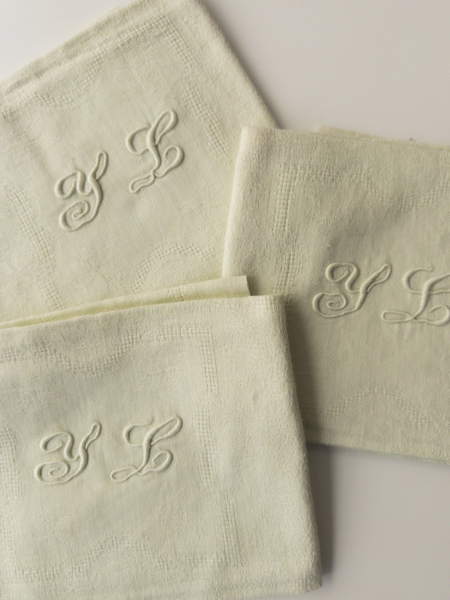 Set of 3 vintage damask napkins - YL monogram - pale yellow